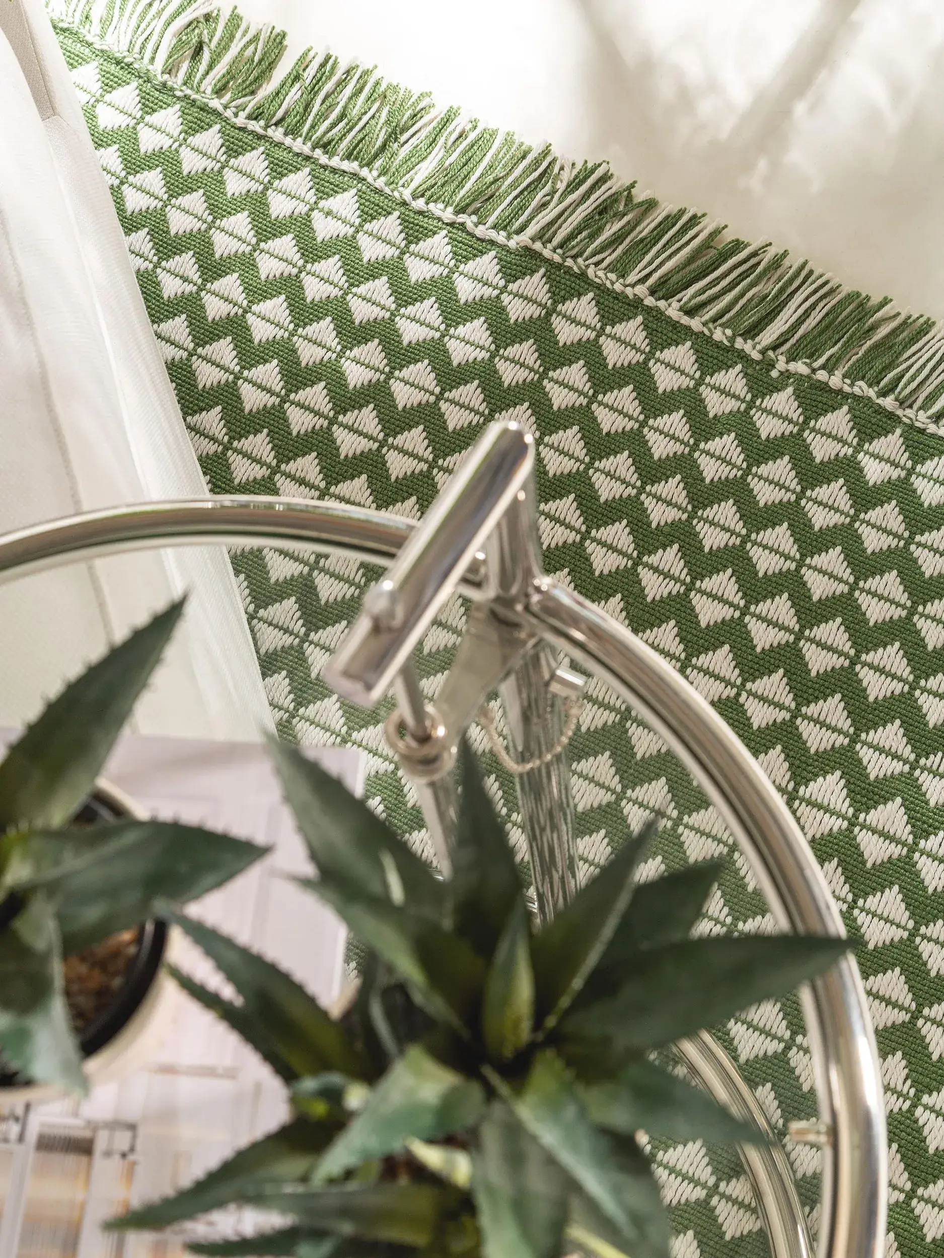 Matto 100% Polyester (recyceltes PET)a värissä Grün 100% Polyester (recyceltes PET) korkealla nukalla merkiltä benuta Pure