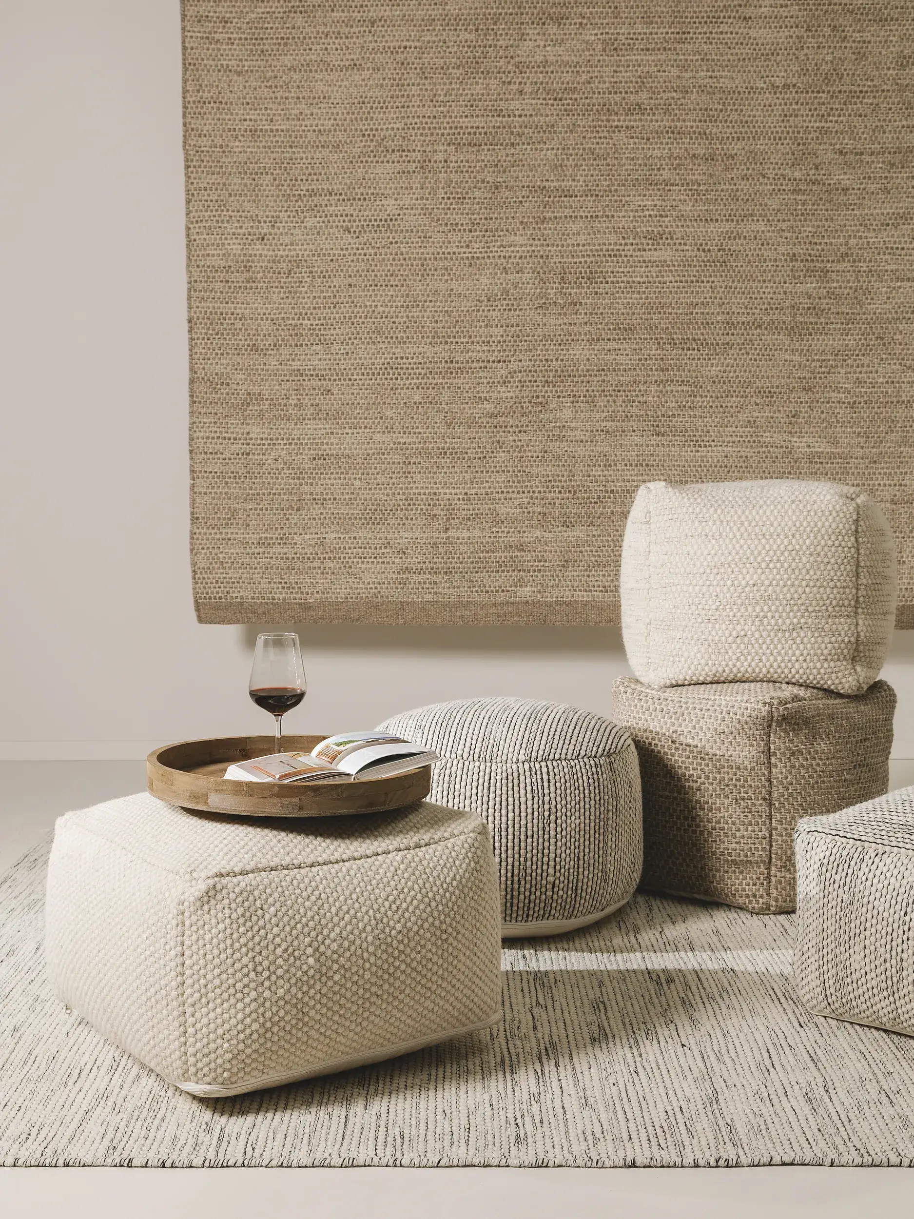 Pouf in lana fatto a mano Rocco Beige/Nero in Tintaunita-ontwerp van 80% lana, 20% cotone door benuta pure
