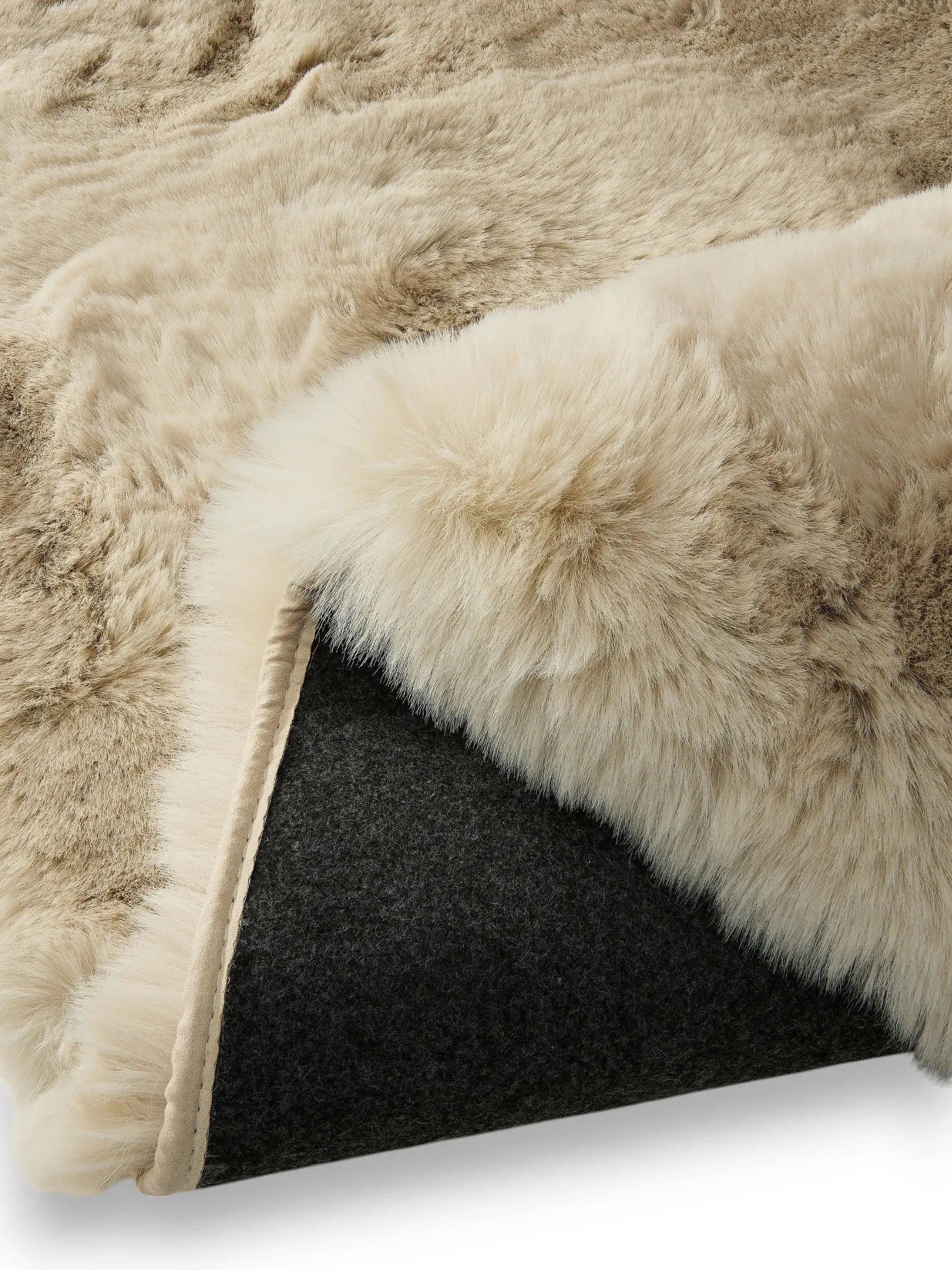 Rug made of 100% Polyester in Beige with a 100% Polyester high pile by benuta Finest