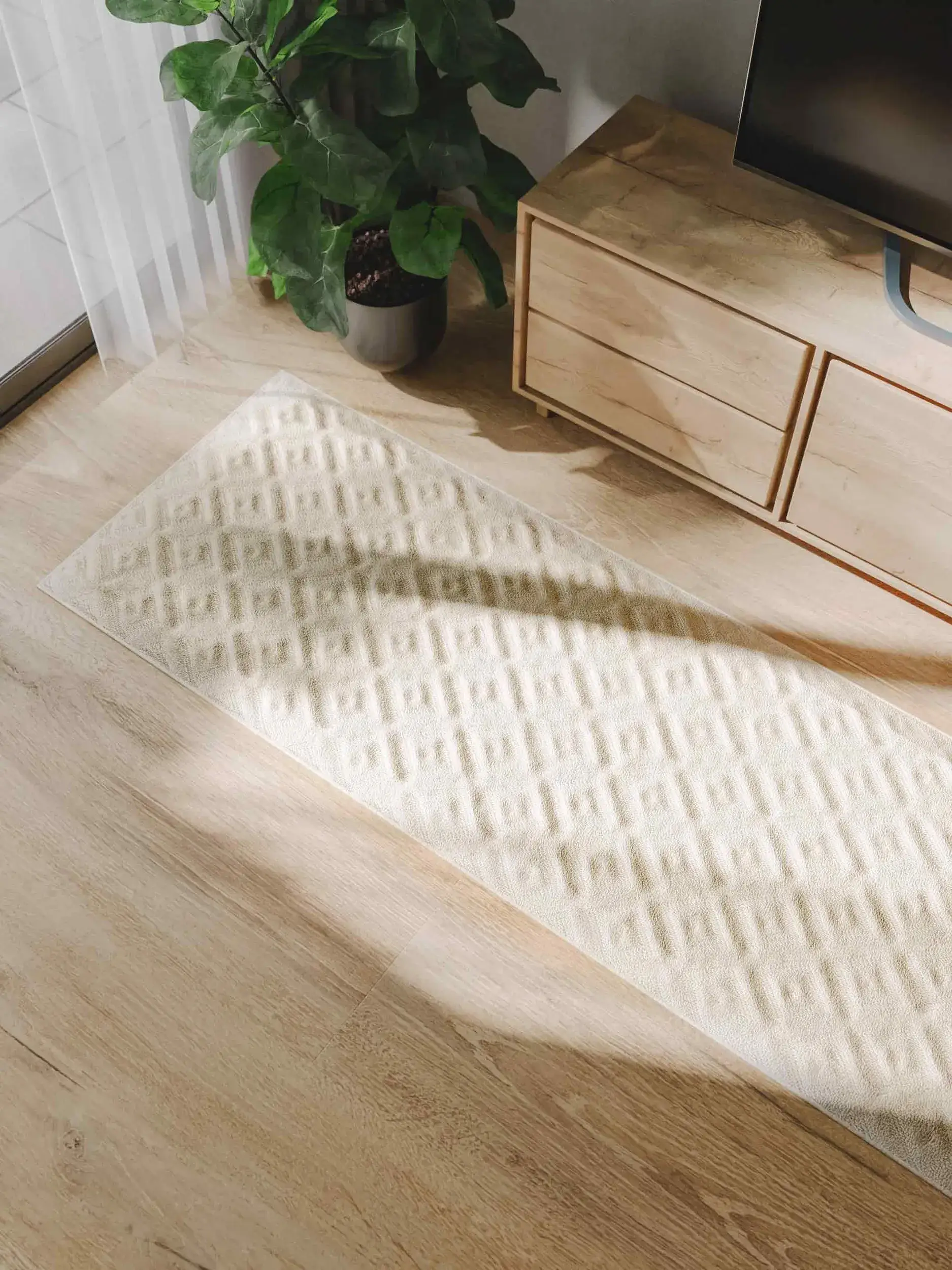 Rug made of 100% Polypropylen in White with a 100% Polypropylen high pile by benuta Basic
