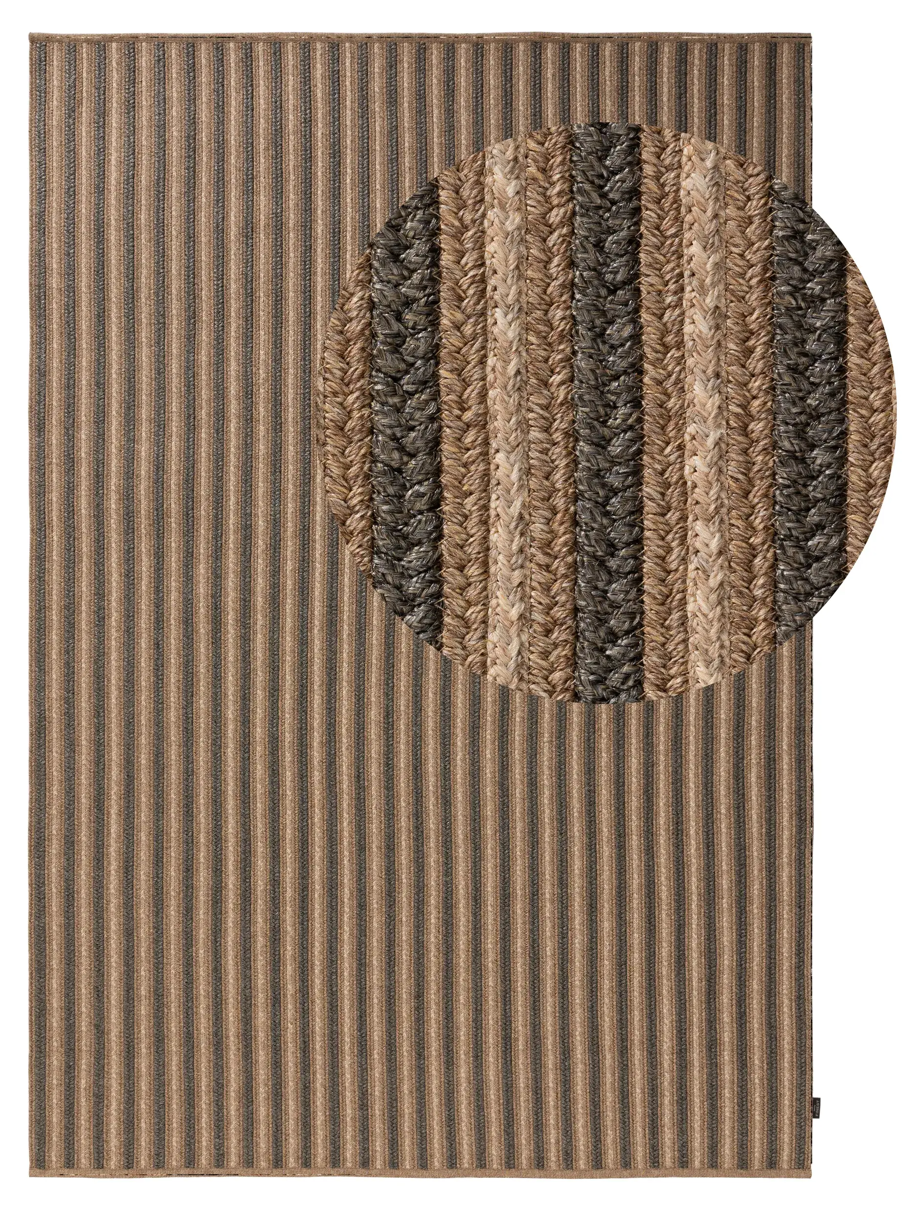 Matto 74% Polypropylen, 26% Polyestera värissä Beige 74% Polypropylen, 26% Polyester korkealla nukalla merkiltä benuta Finest