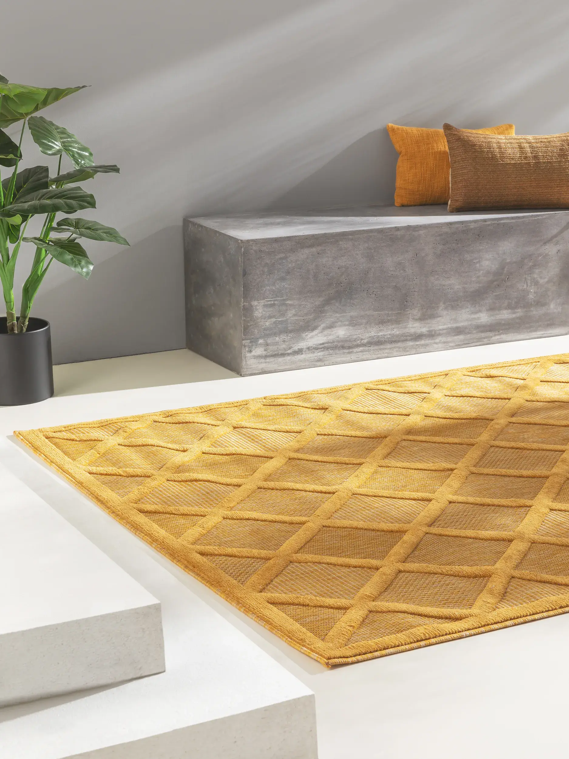 Rug made of 100% Polypropylen in Gelb with a 100% Polypropylen high pile by benuta Nest