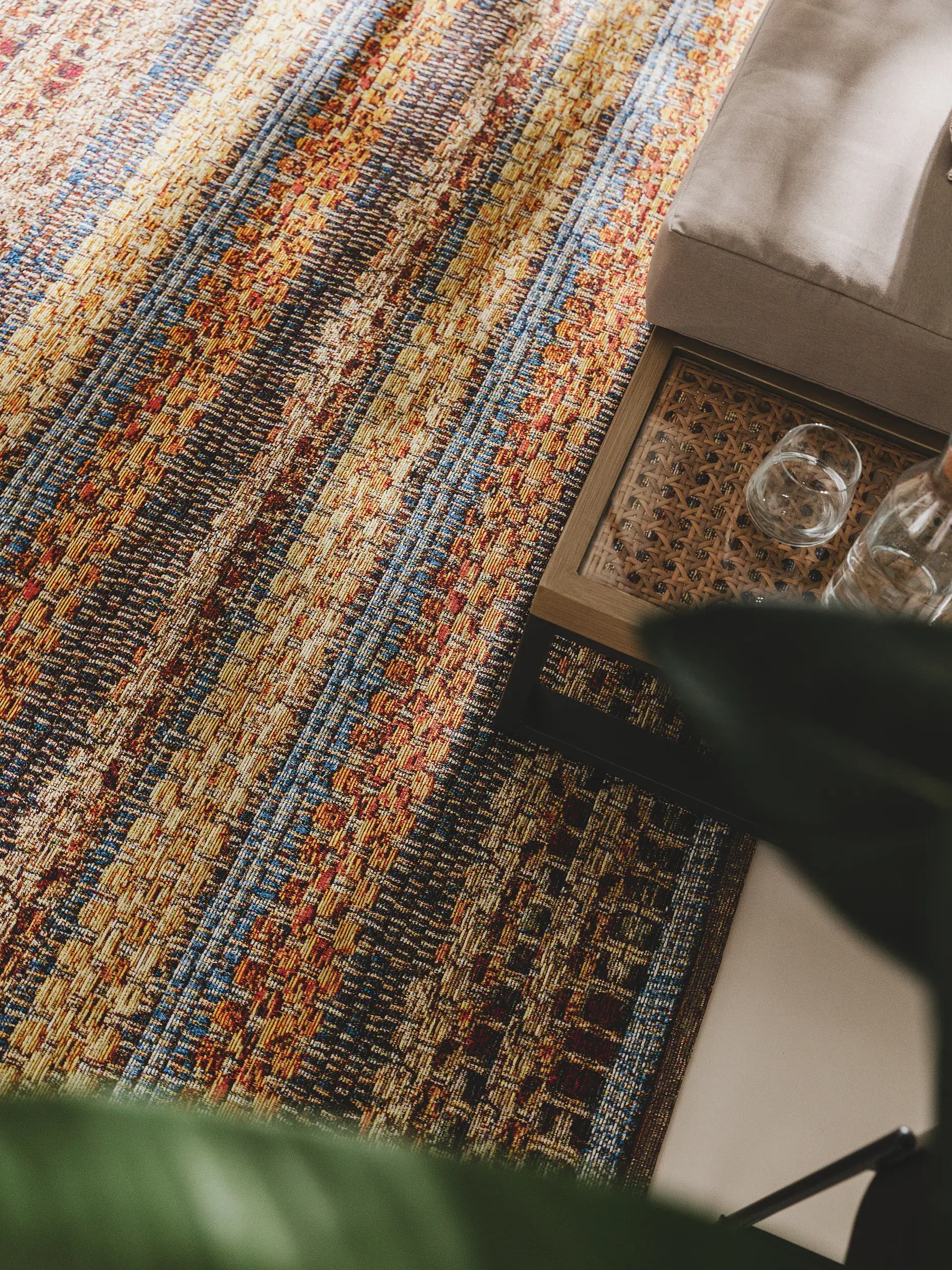Alfombra de 76% Polipropileno, 24% Poliéster en Multicolor con un pelo de {{Placeholder_Pile Height}} de altura de benuta nest