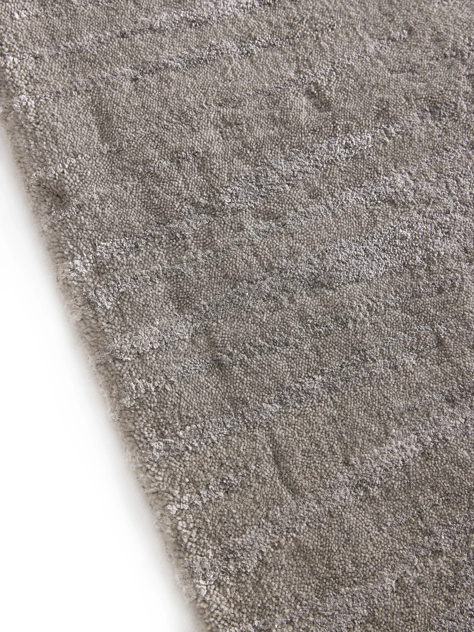 Teppich aus 100% Viscose in Grey mit 100% Viscose hohem Flor von benuta Finest