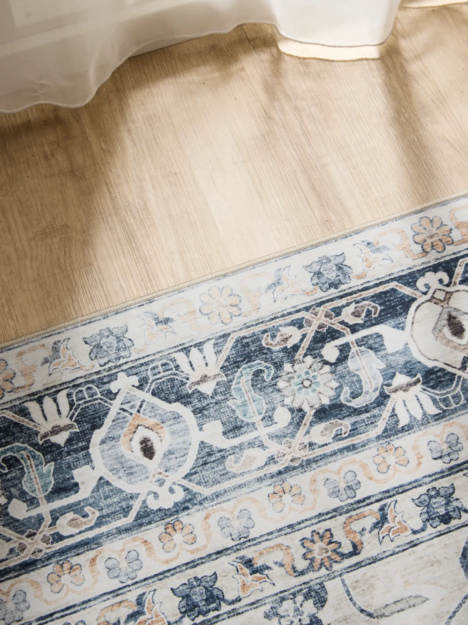 Teppich aus 100% Polyester in Beige mit 100% Polyester hohem Flor von benuta Basic