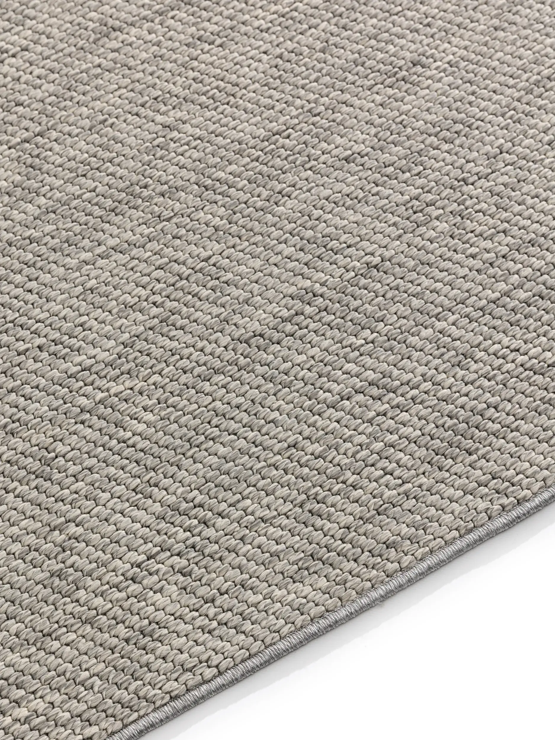 Rug made of 100% Polypropylen in Grey with a 100% Polypropylen high pile by benuta Basic