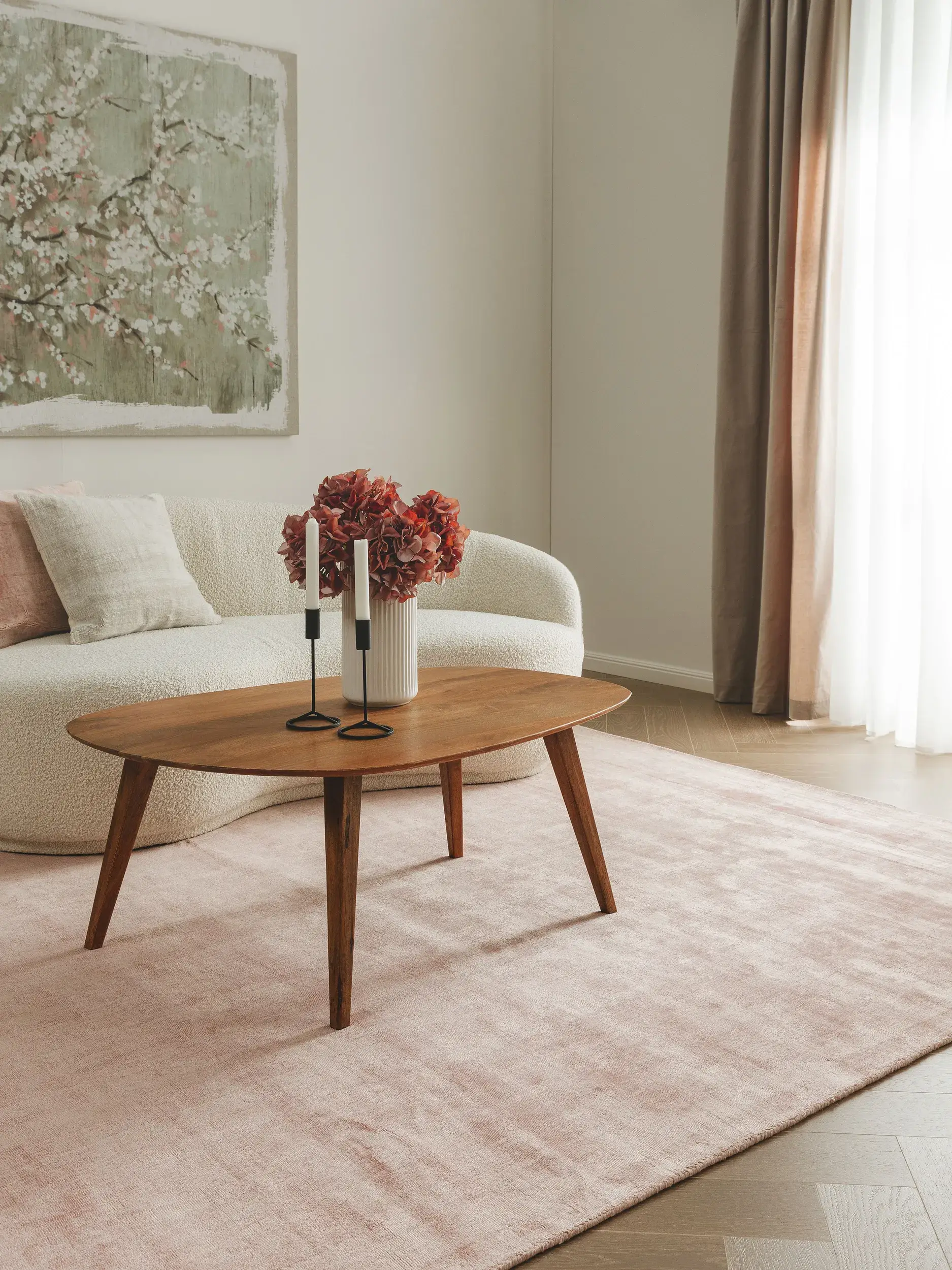Teppich Nova aus 100% Viskose in Rosa von benuta Pure