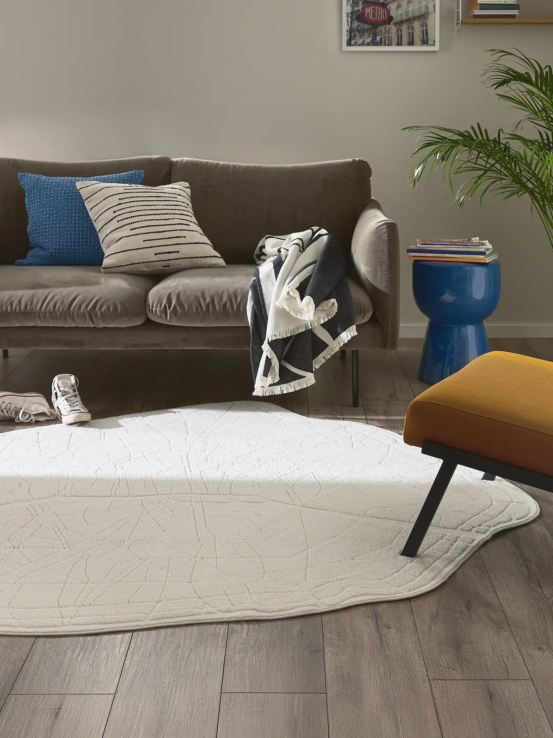 Rug made of 100% Polyester in Beige with a 100% Polyester high pile by benuta Pop