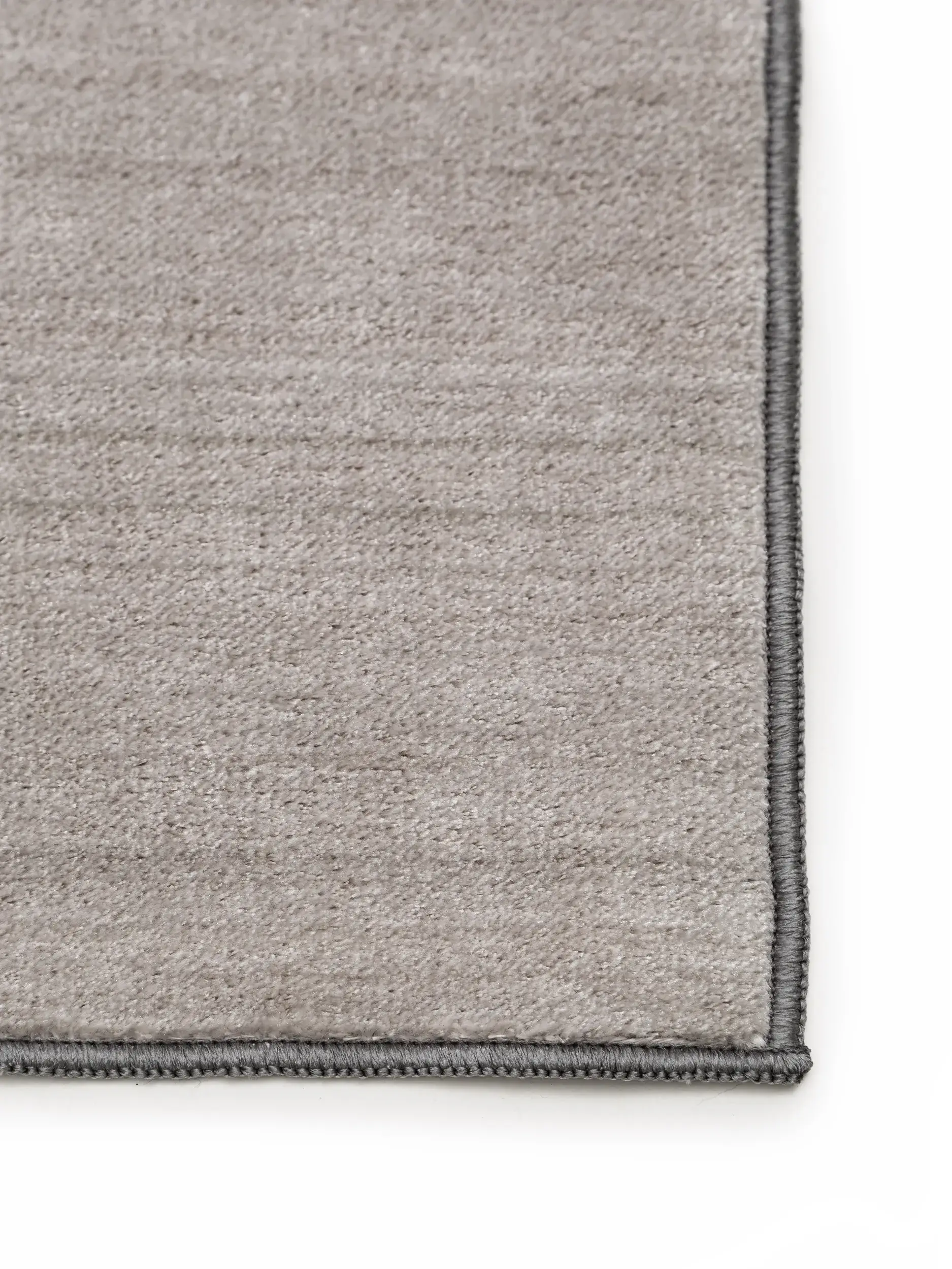 Alfombra de 100% Poliéster en Gris con un pelo de {{Placeholder_Pile Height}} de altura de benuta