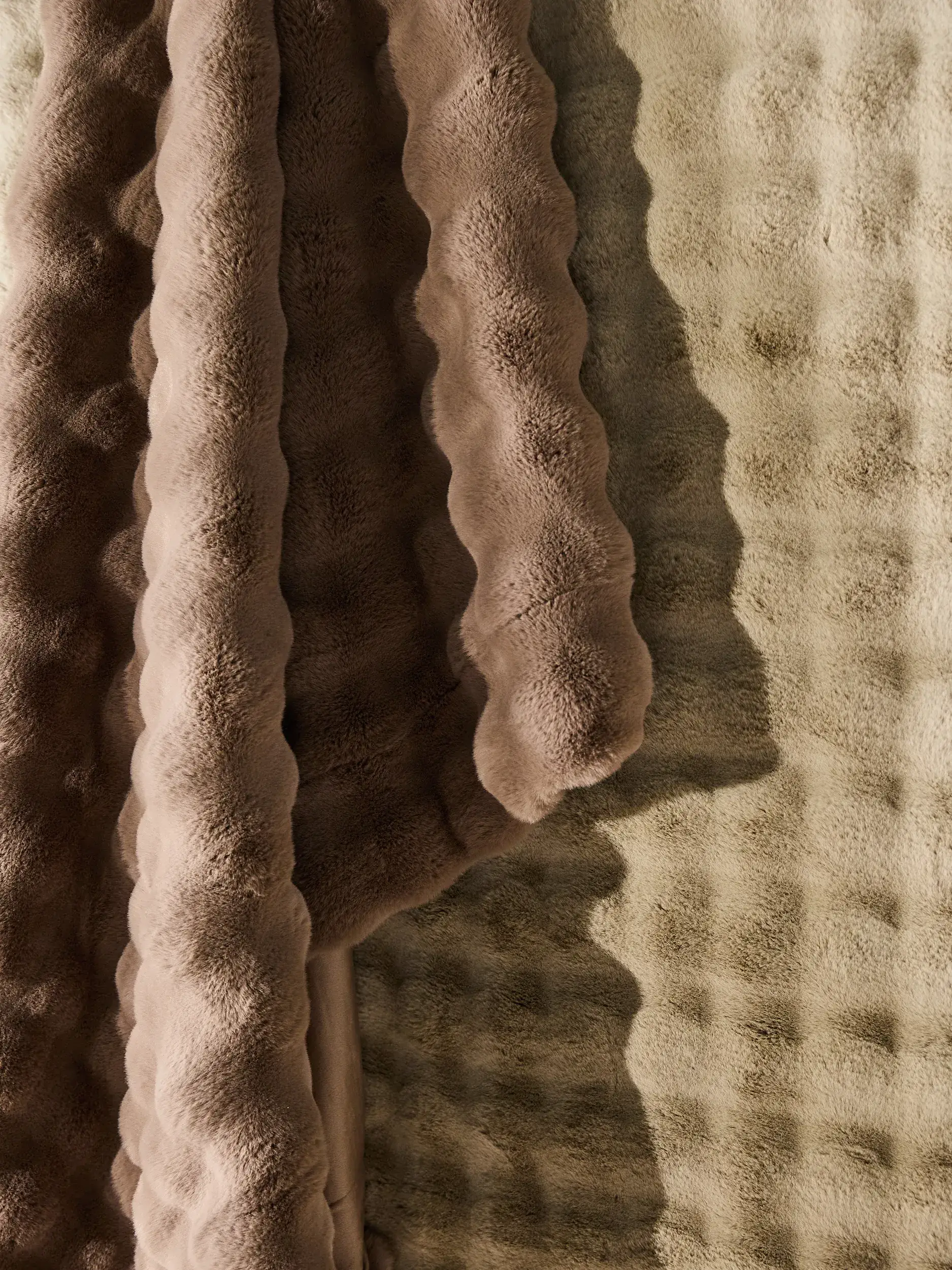 Blanket Dave Brown in Solid design made of 100% Polyester by benuta Nest