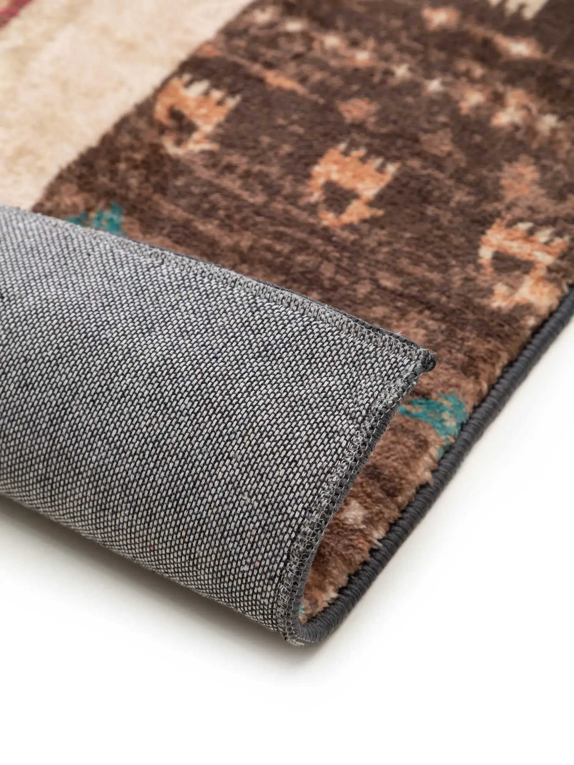 Rug made of 100% Polyester in Red with a 100% Polyester high pile by benuta
