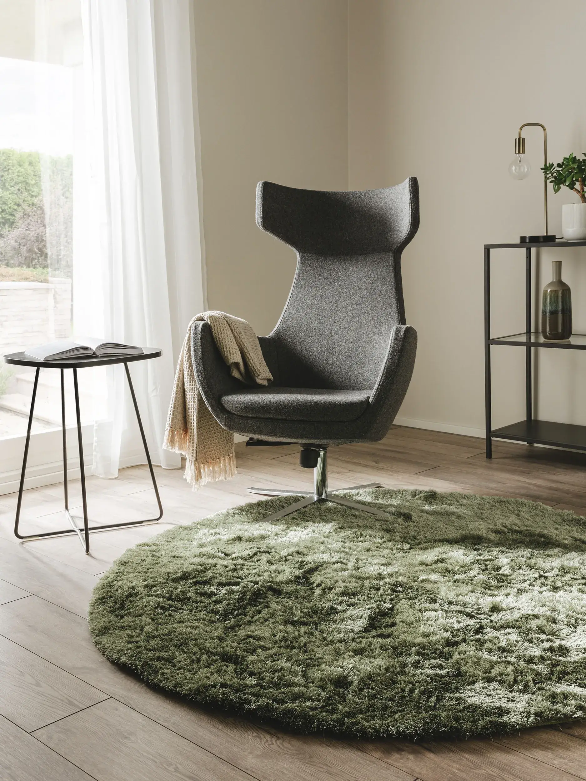 Tapijt van 100% Polyester in Groen met een 100% Polyester hoge pool van benuta nest