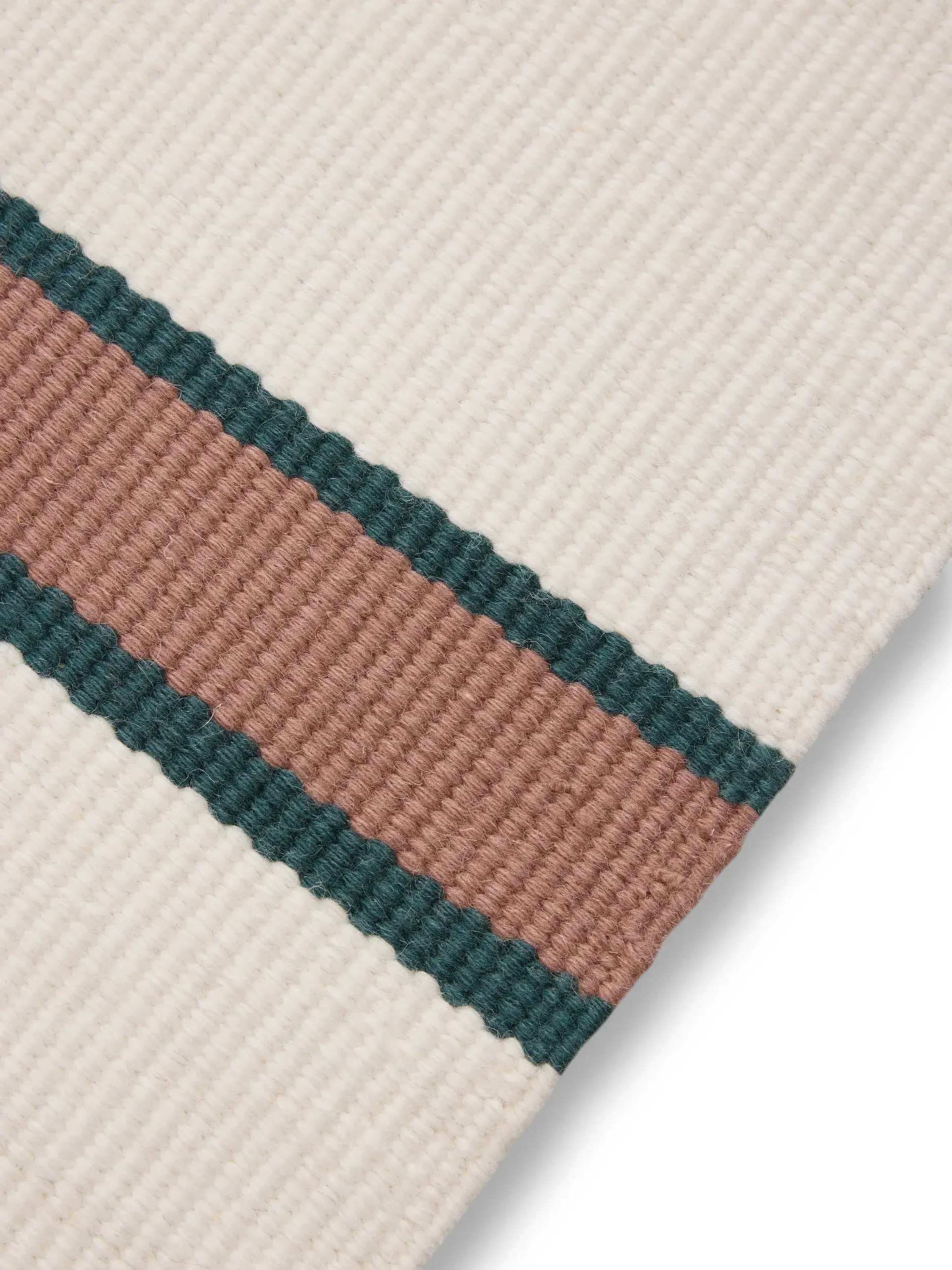 Rug made of 100% Wolle in Beige with a 100% Wolle high pile by benuta Pure
