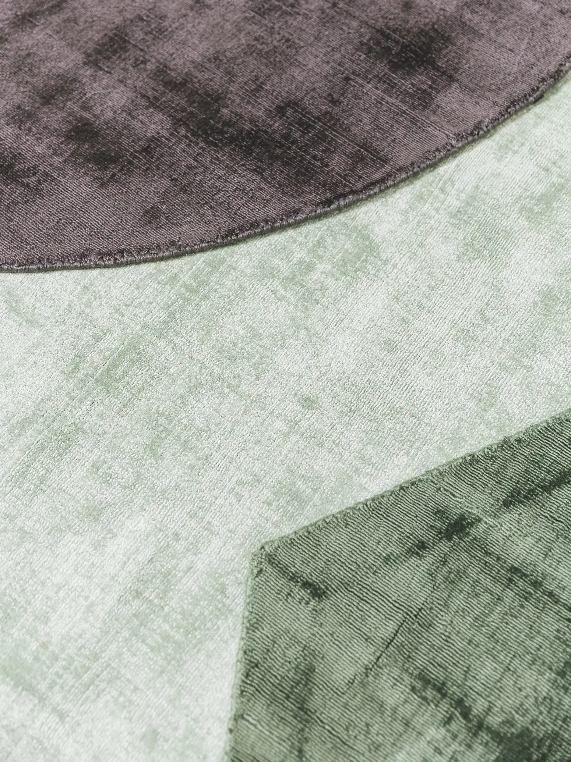 Teppich aus 100% Viskose in Beige mit 100% Viskose hohem Flor von benuta Pure