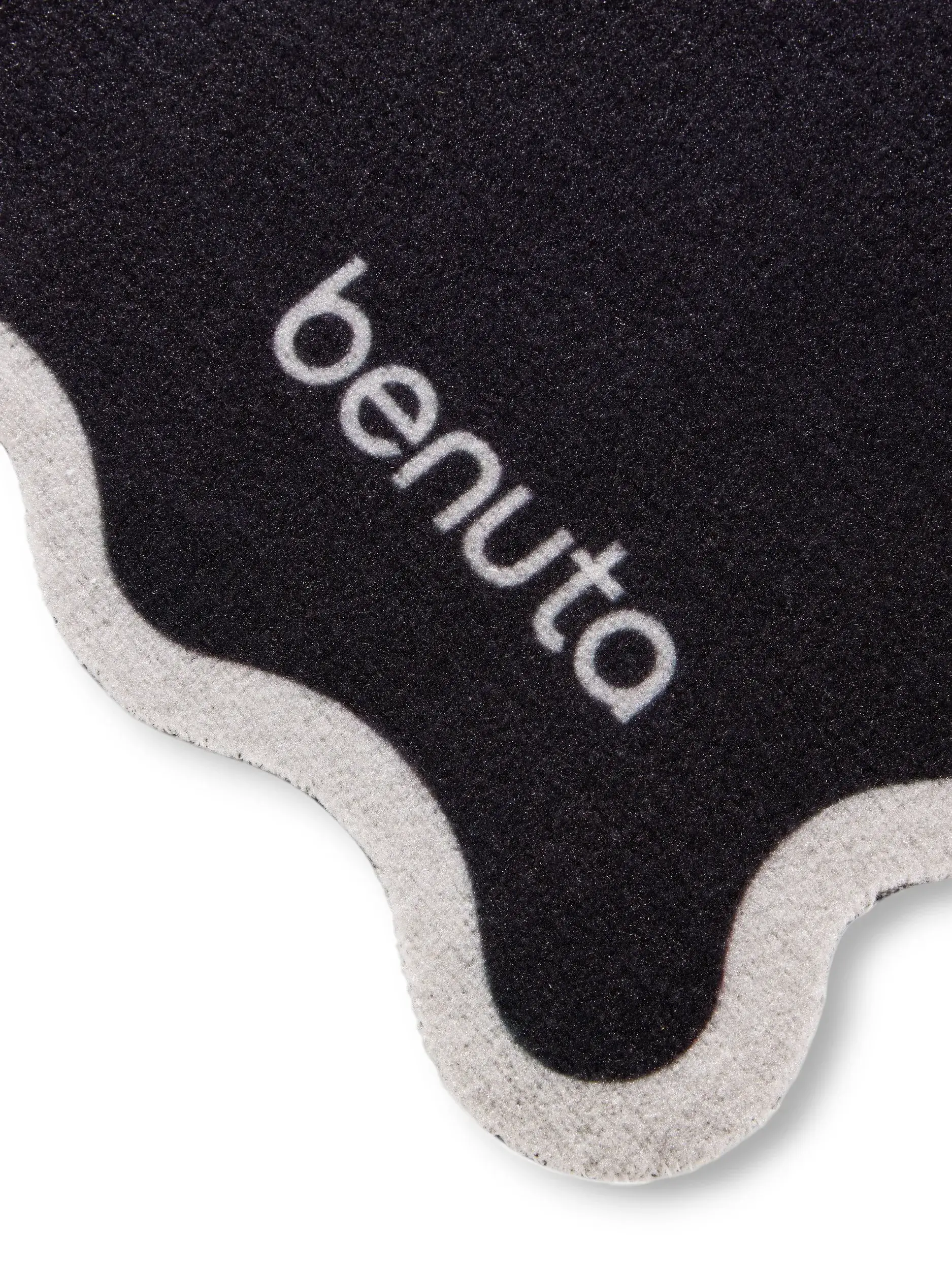 Door mat Curl Black im Design Frame aus 100% Polyester (recycled PET) von benuta