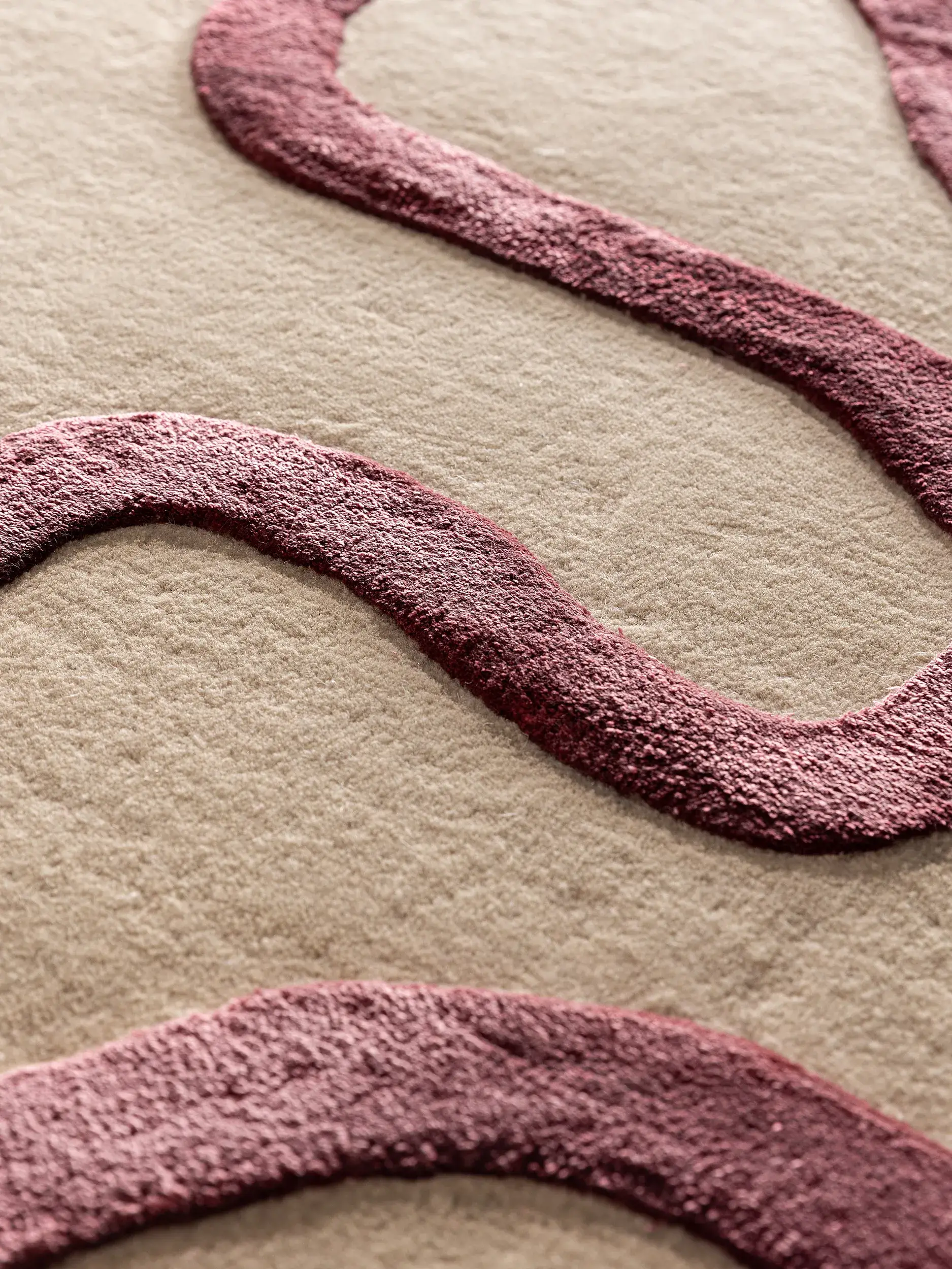 Teppe av 75% Wolle, 25% Lyocell (Tencel™) i Beige med 75% Wolle, 25% Lyocell (Tencel™) høy lugg fra benuta Finest