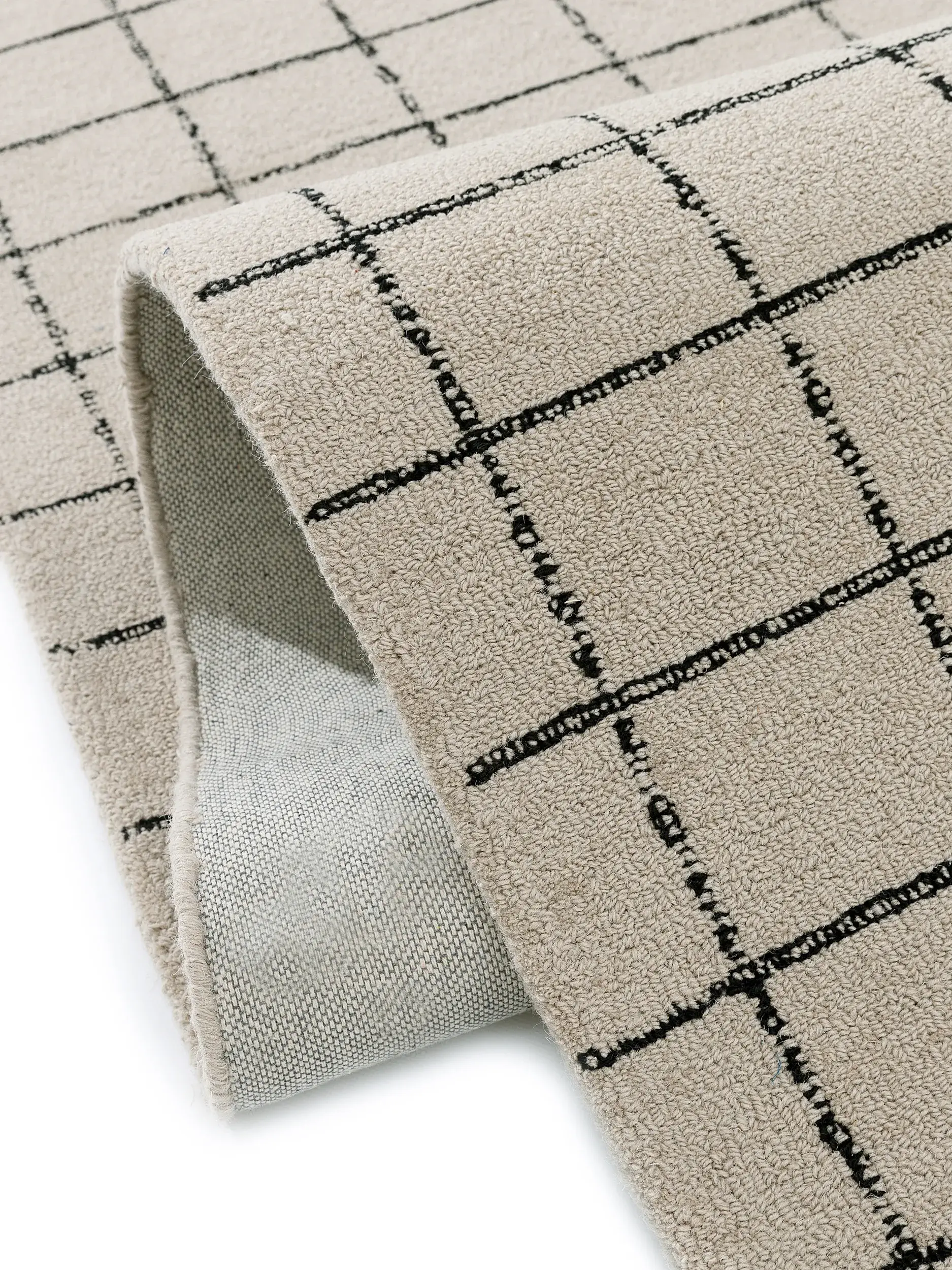 Teppich aus 100% Wolle in Taupe mit 100% Wolle hohem Flor von benuta Pop