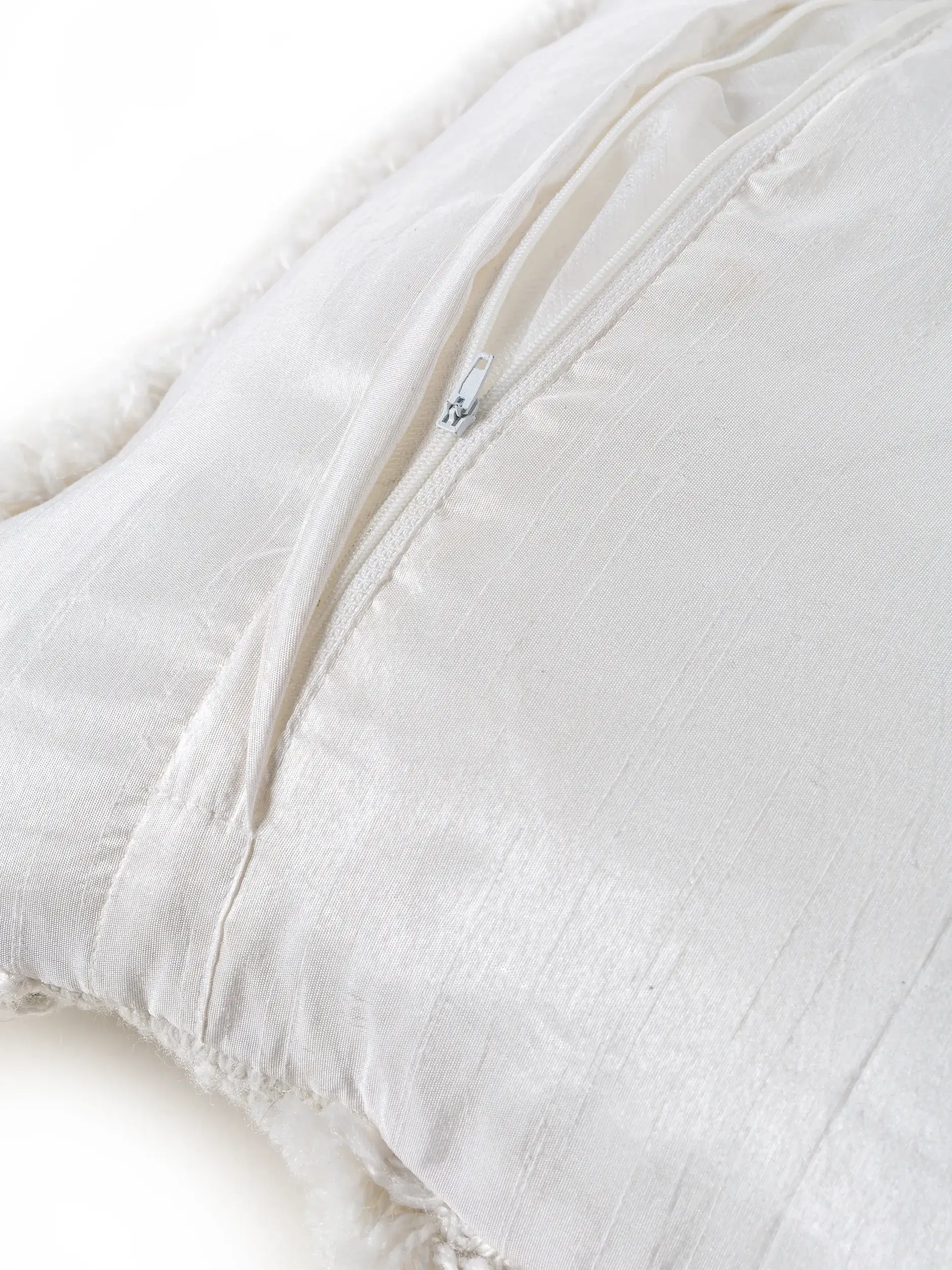 Funda de almohada de interior y exterior Toni Ivory de benuta pure