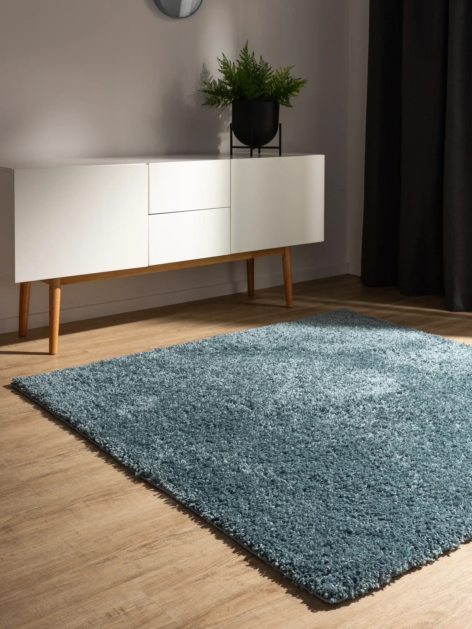 Rug made of 100% Polypropylen in Blue with a 100% Polypropylen high pile by benuta Basic