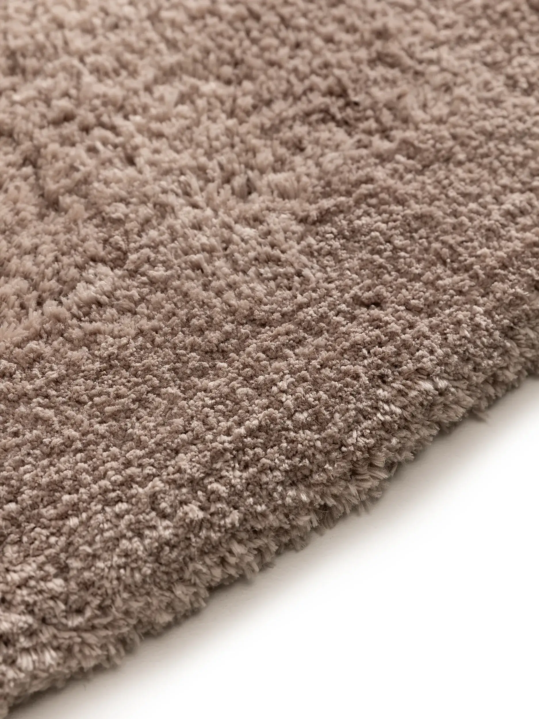Rug made of 100% Polyester in Taupe with a 100% Polyester high pile by benuta Nest