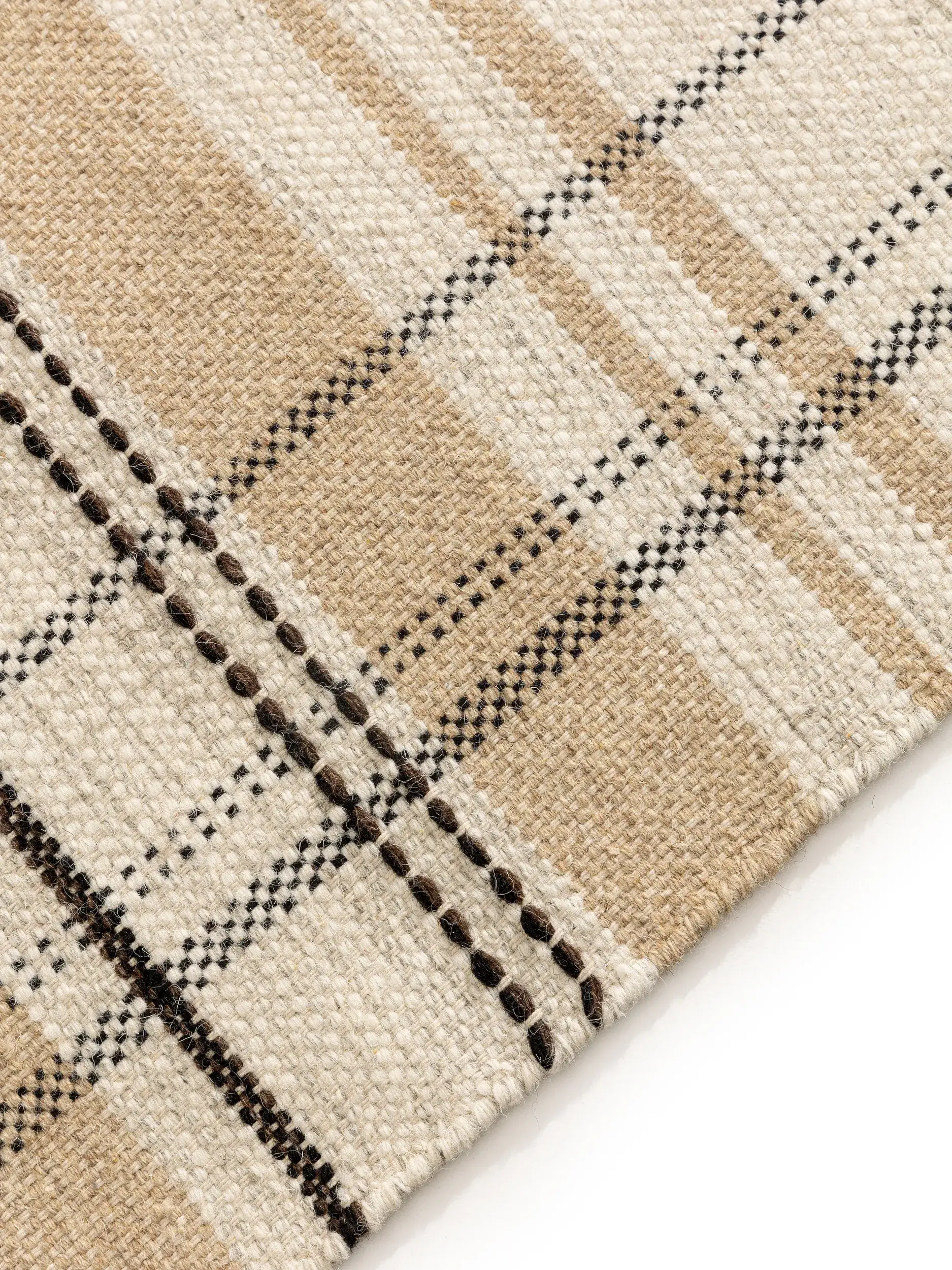 Tapijt van 70% Wol, 30% Katoen in Beige met een 70% Wol, 30% Katoen hoge pool van benuta POP