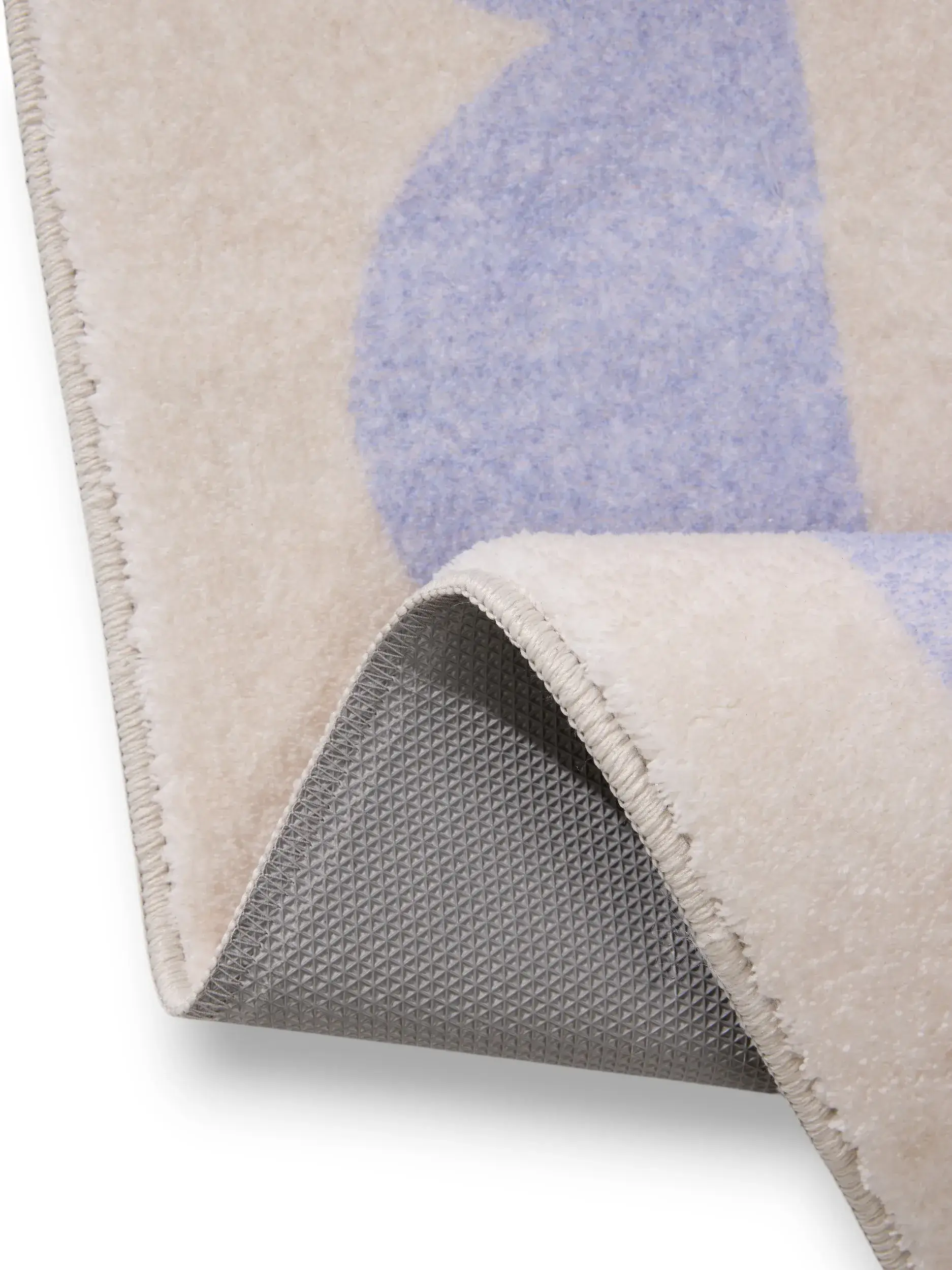 Rug made of 100% Polyester in Purple with a 100% Polyester high pile by benuta Pop