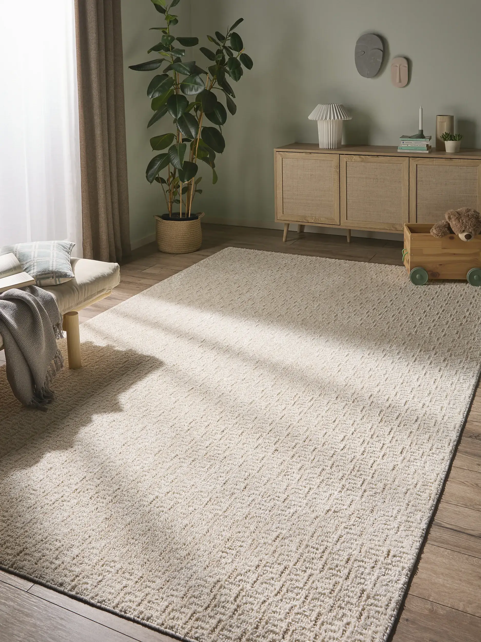 Rug made of 100% Polyester in Weiß with a 100% Polyester high pile by benuta Nest