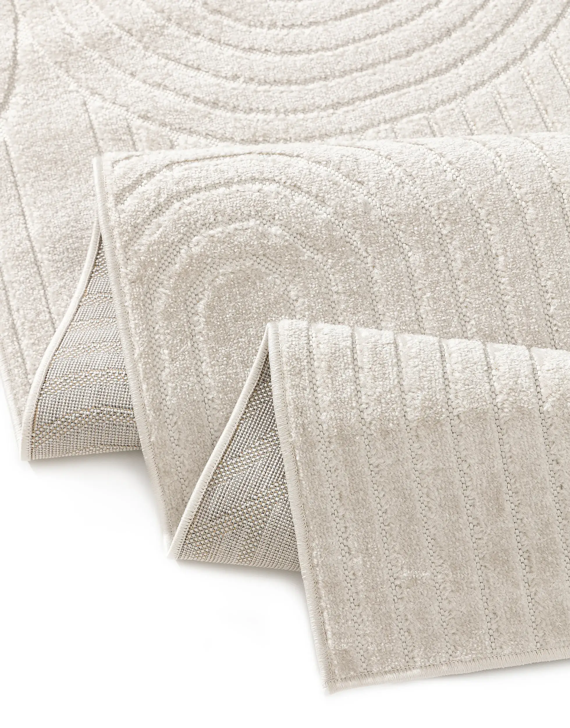 Teppich aus 100% Polypropylen in Beige mit 100% Polypropylen hohem Flor von benuta Pop