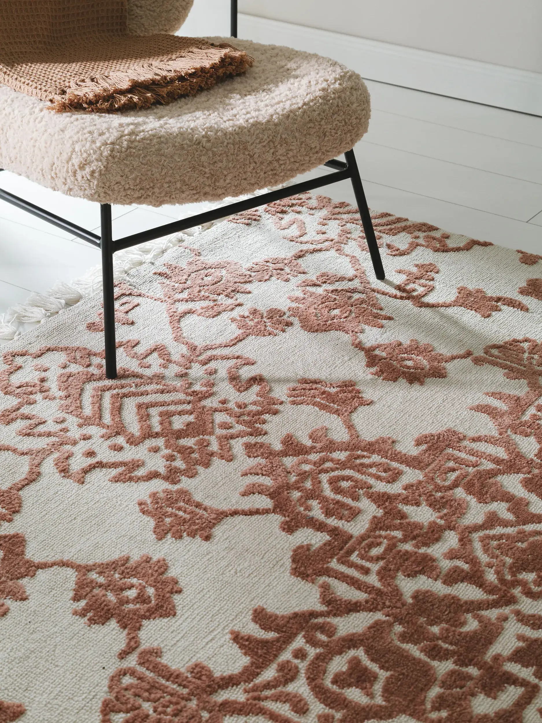 Alfombra de 100% Poliéster (Microfibra) en Rojo con un pelo de {{Placeholder_Pile Height}} de altura de benuta nest