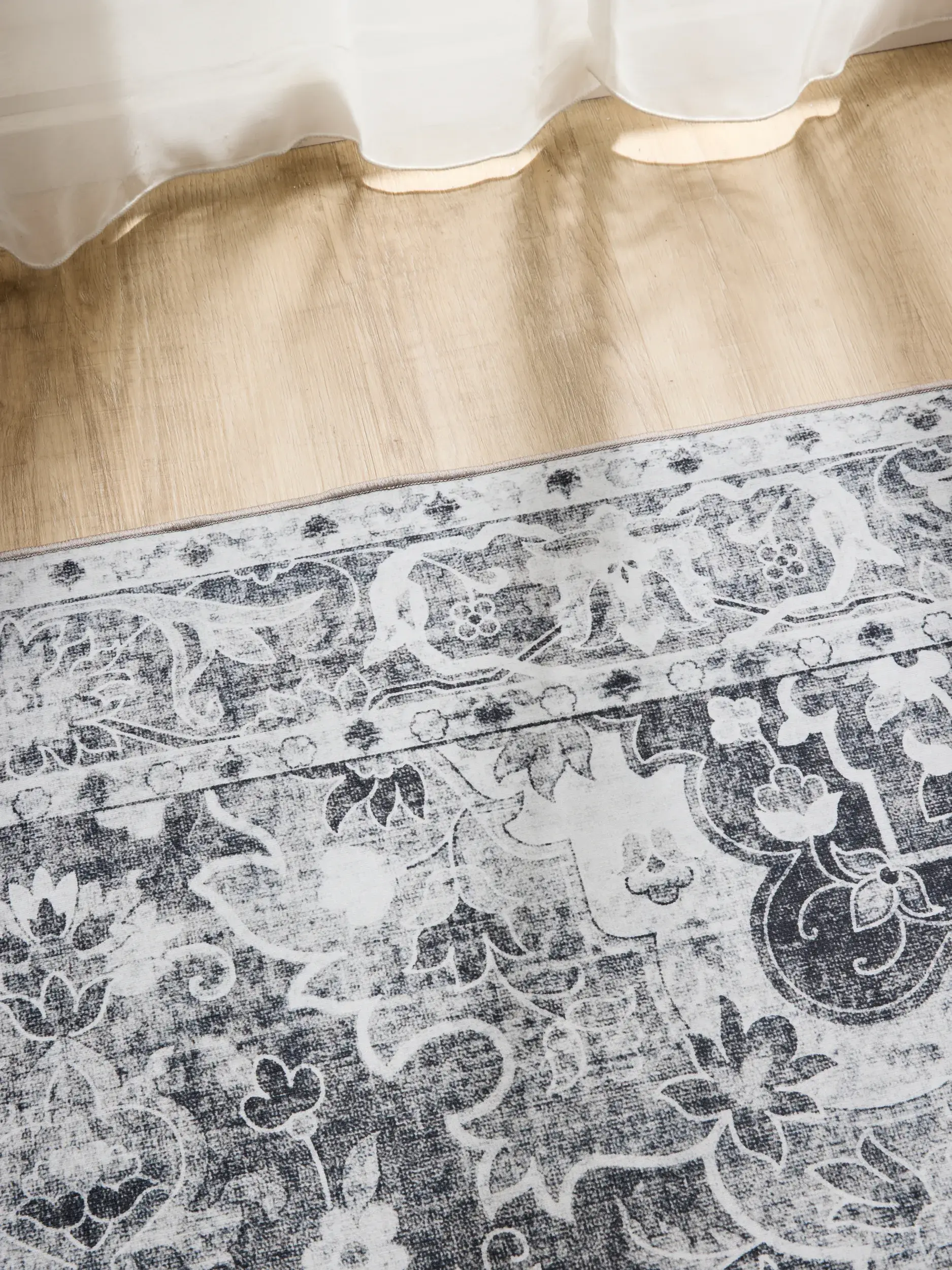 Rug made of 100% Polyester in Grey with a 100% Polyester high pile by benuta Basic