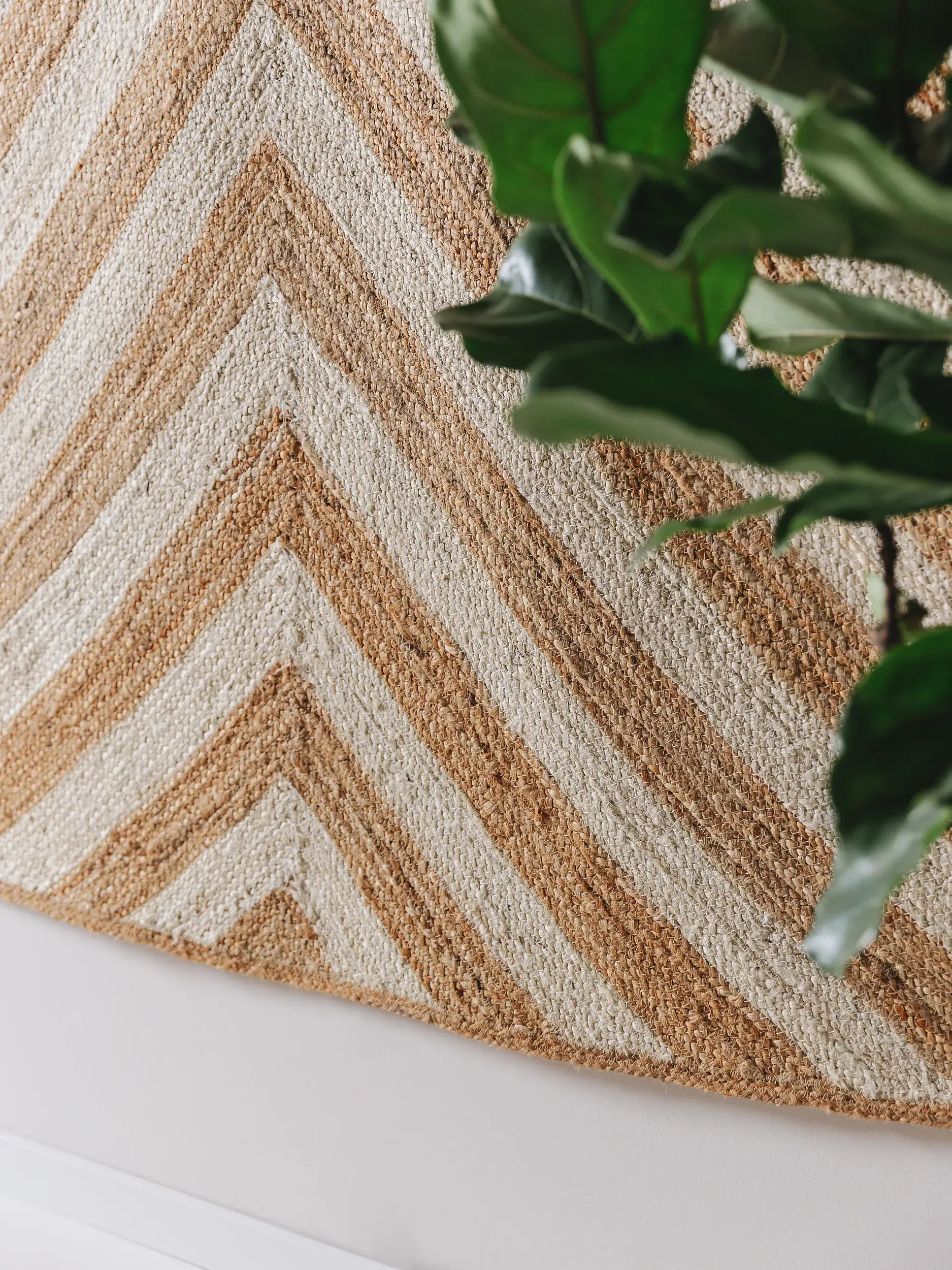 Teppich Britt aus 100% Jute in Weiß von benuta Pop