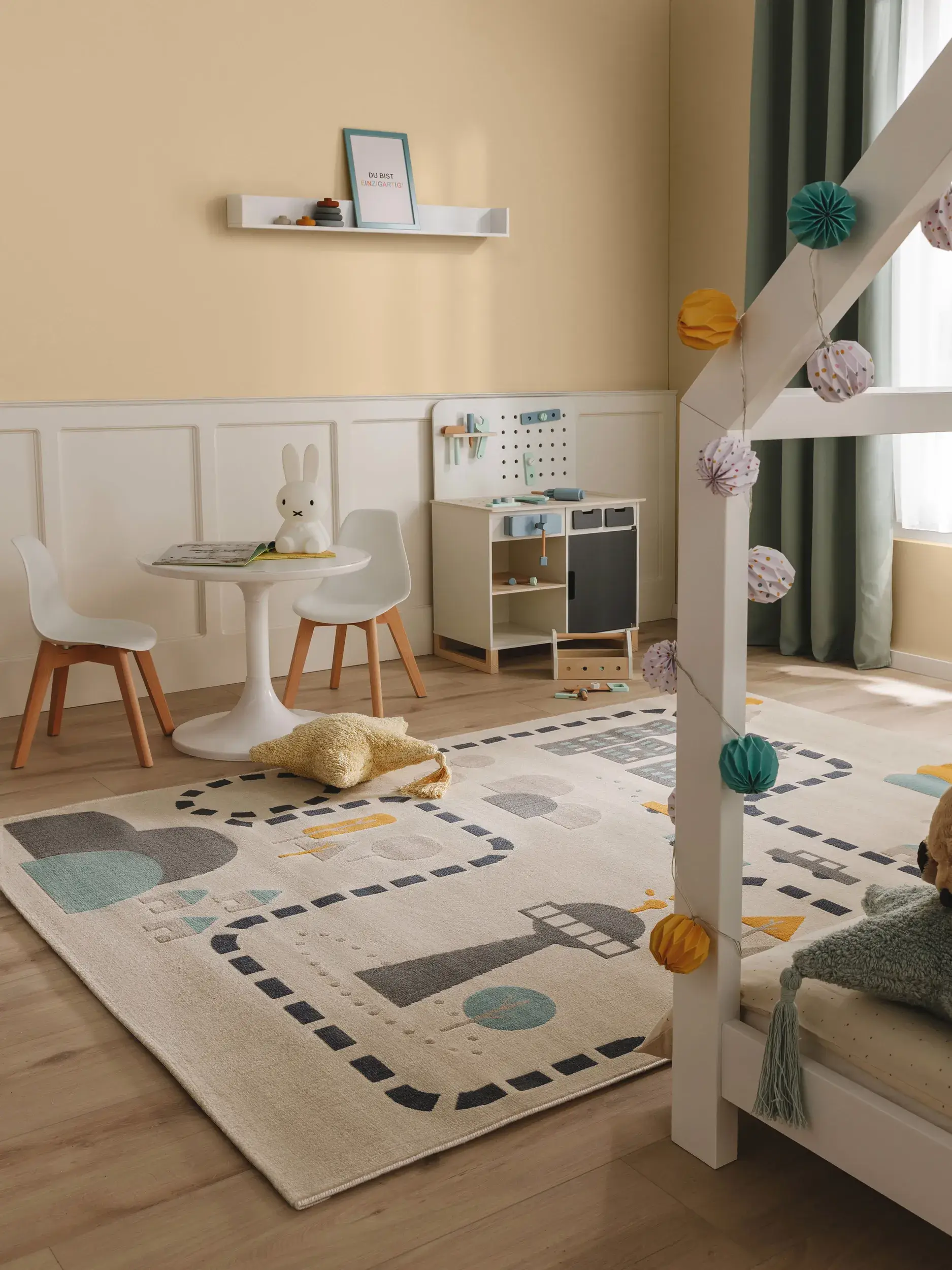 Tappeto di 100% Polipropilene in Beige con pelo alto 100% Polipropilene da Lytte