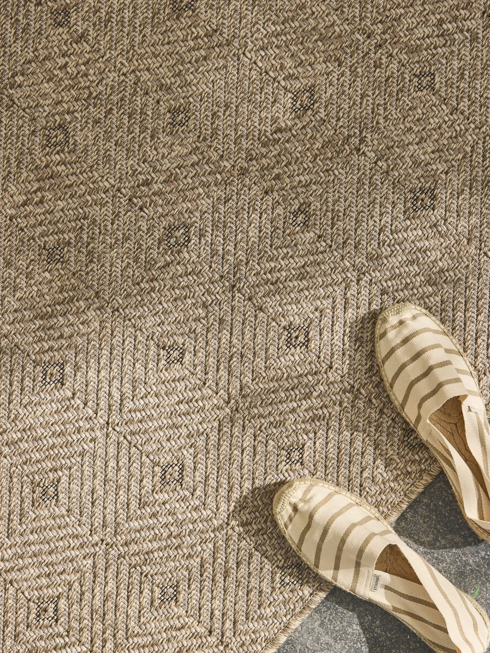 Teppich Naoto aus 100% Polypropylen in Beige von benuta Nest