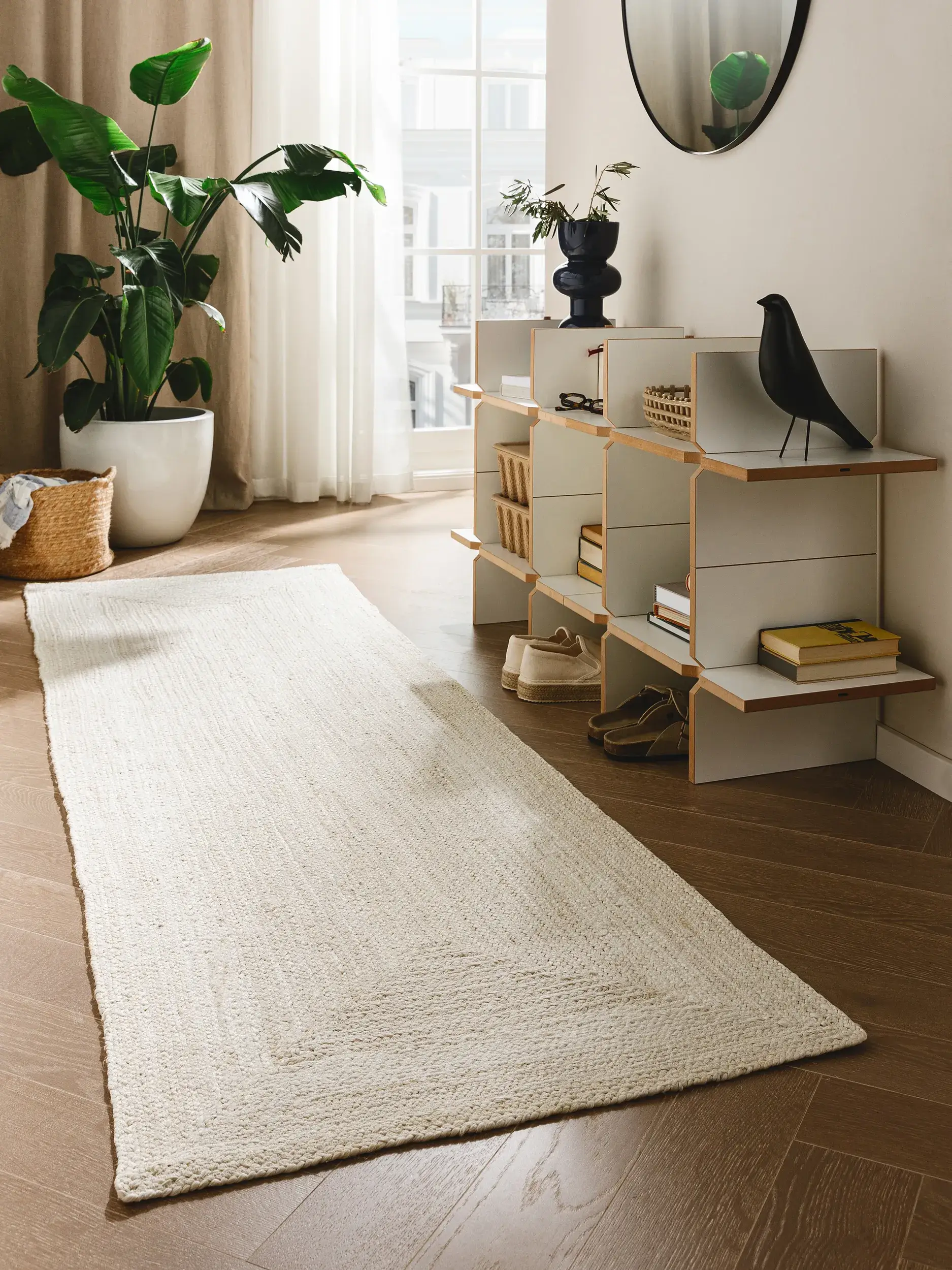 Teppich aus 100% Jute in Weiß mit 100% Jute hohem Flor von benuta Pure