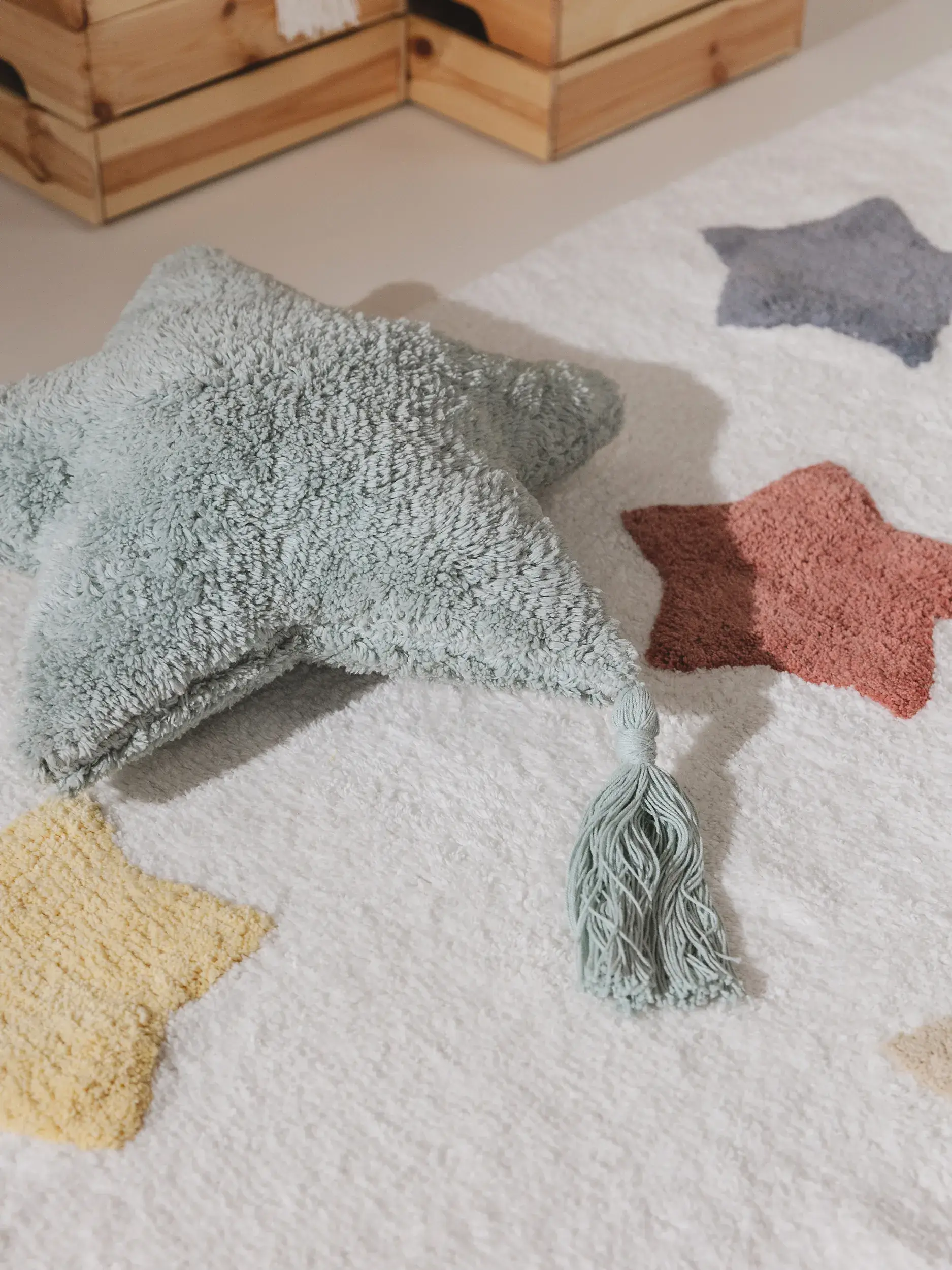Kudde Stars Mint med Barnmotiv-design i 100% Bomull från Lytte