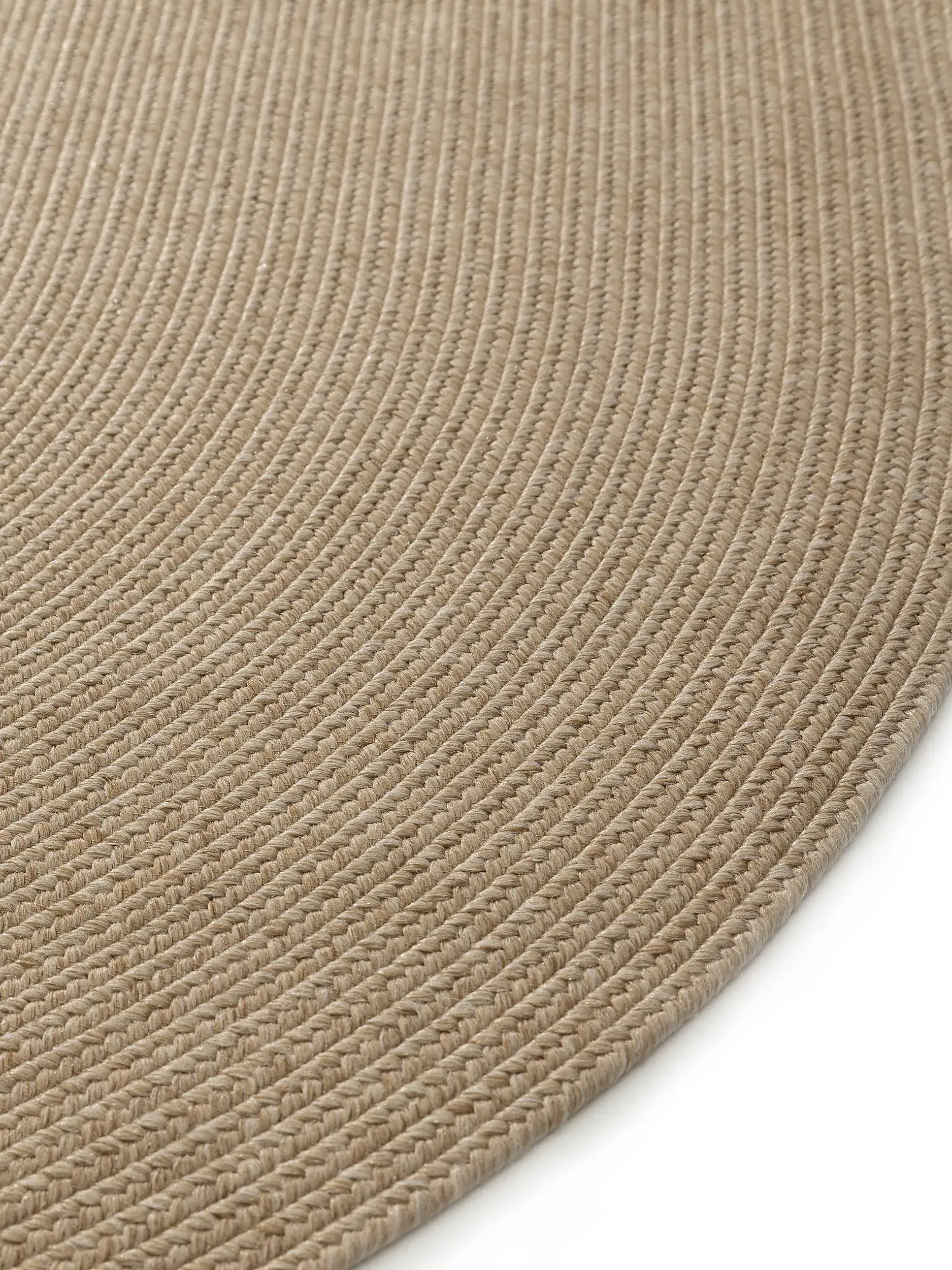 Tappeto di 80% Polipropilene, 20% Poliestere in Beige con pelo alto 80% Polipropilene, 20% Poliestere da benuta nest