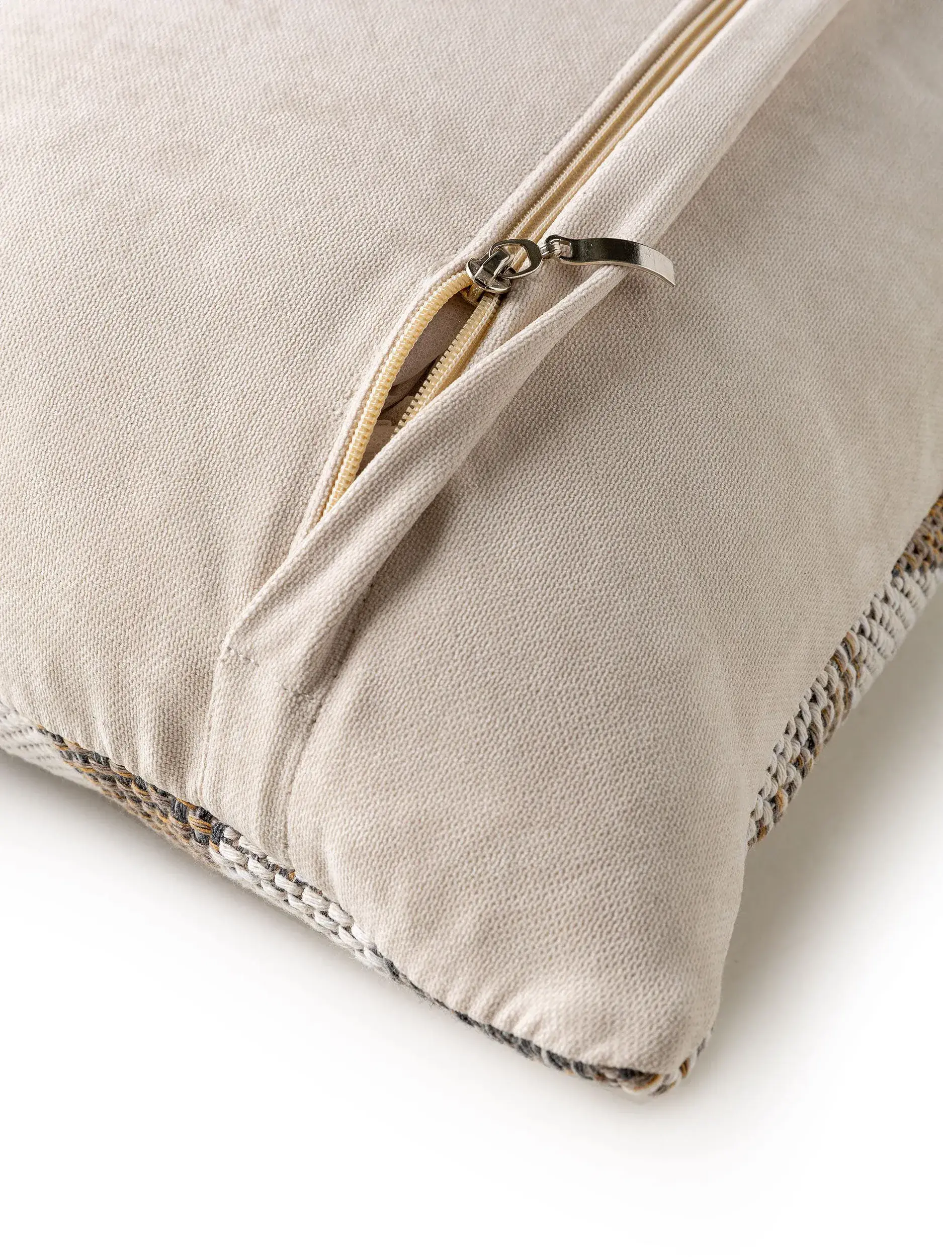 Kissenbezug Barca Beige/Grau im Design Abstrakt aus 100% Baumwolle von benuta Nest