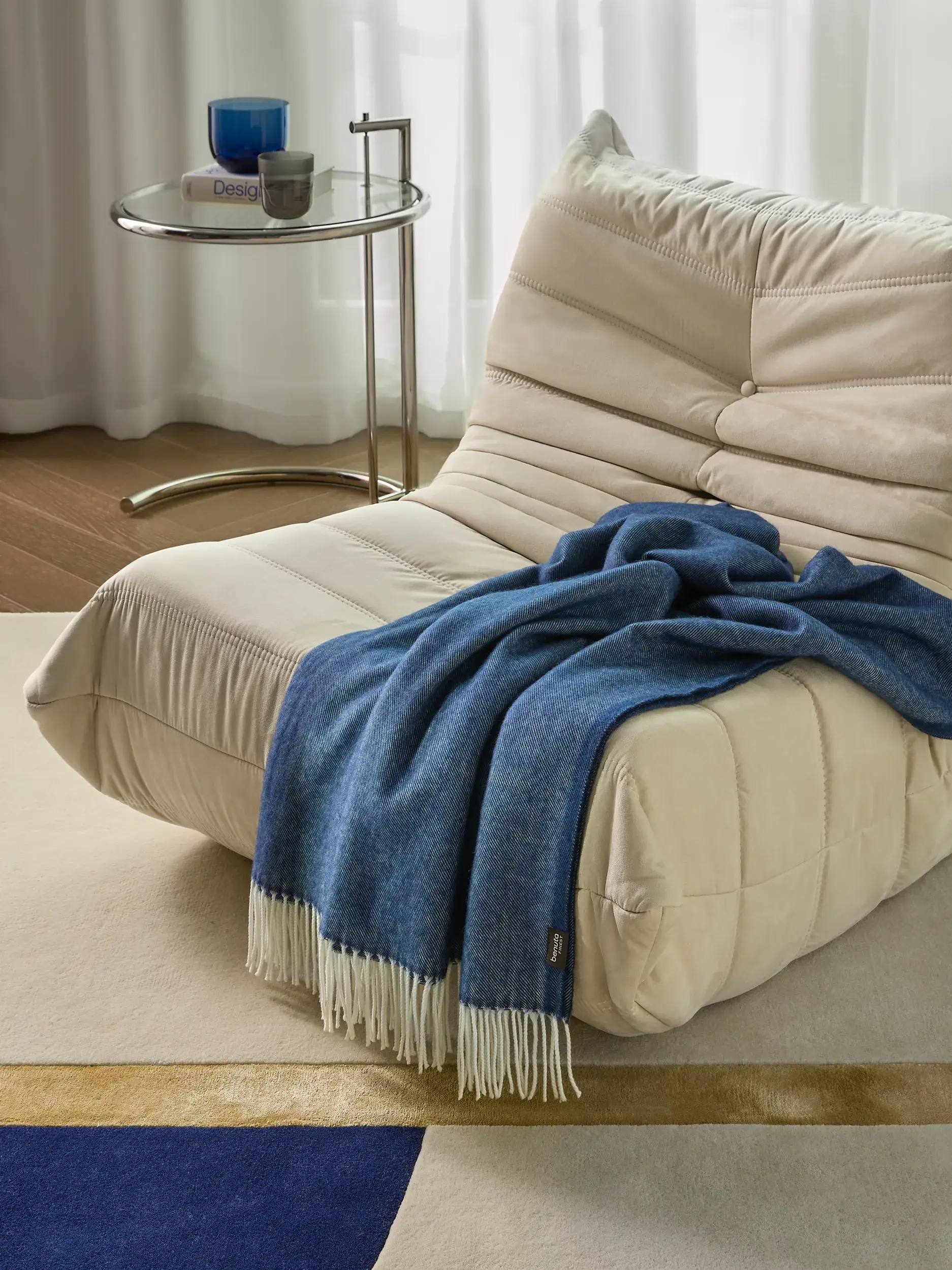 Victoria Blå fra benuta Finest