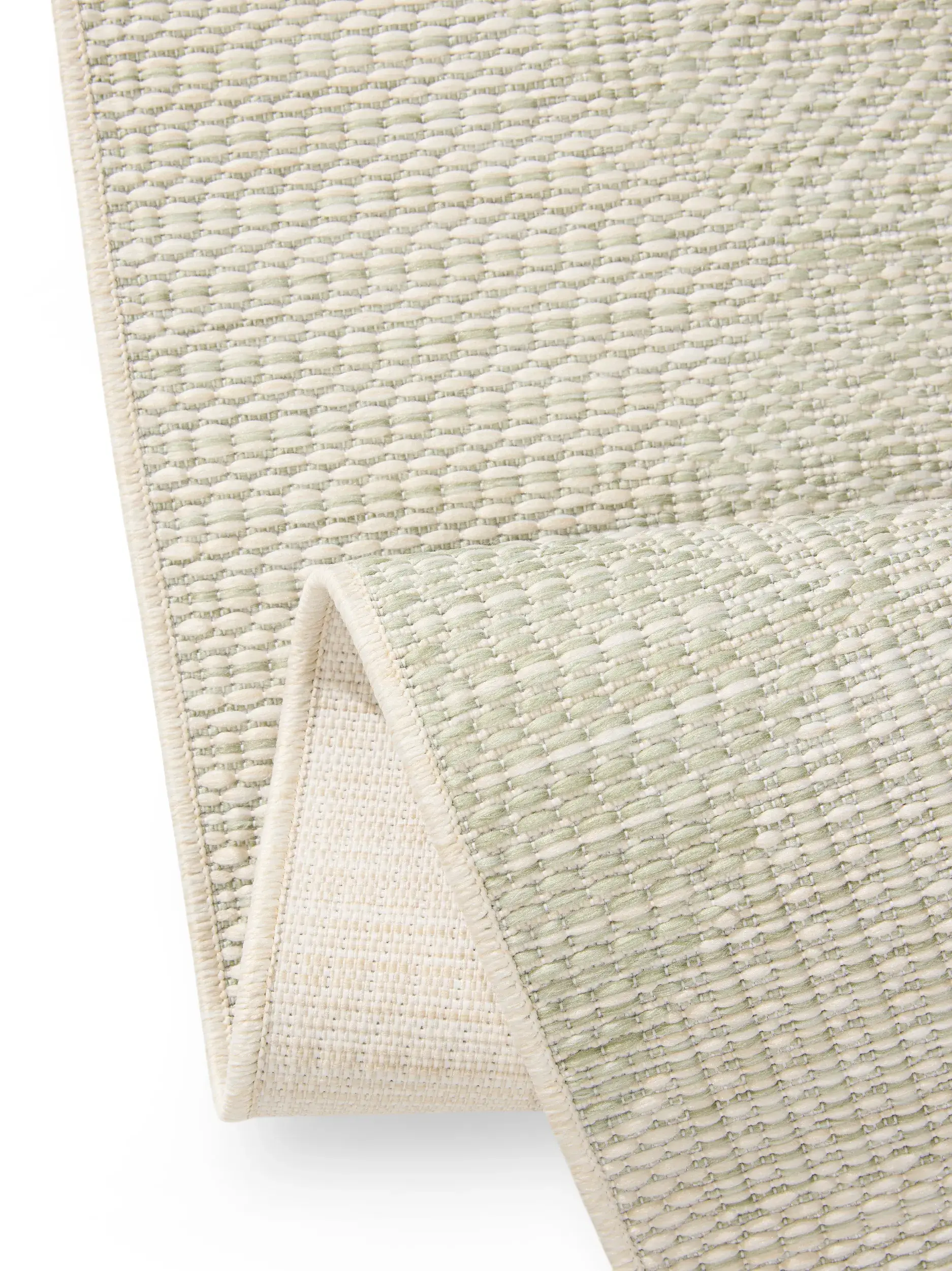 Rug made of 100% Polypropylen in Green with a 100% Polypropylen high pile by benuta Nest