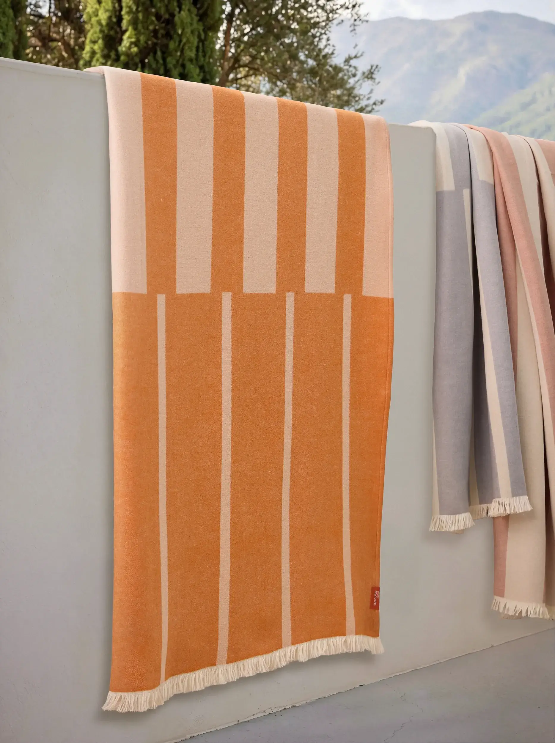Baumwolldecke Reed Orange von benuta Nest