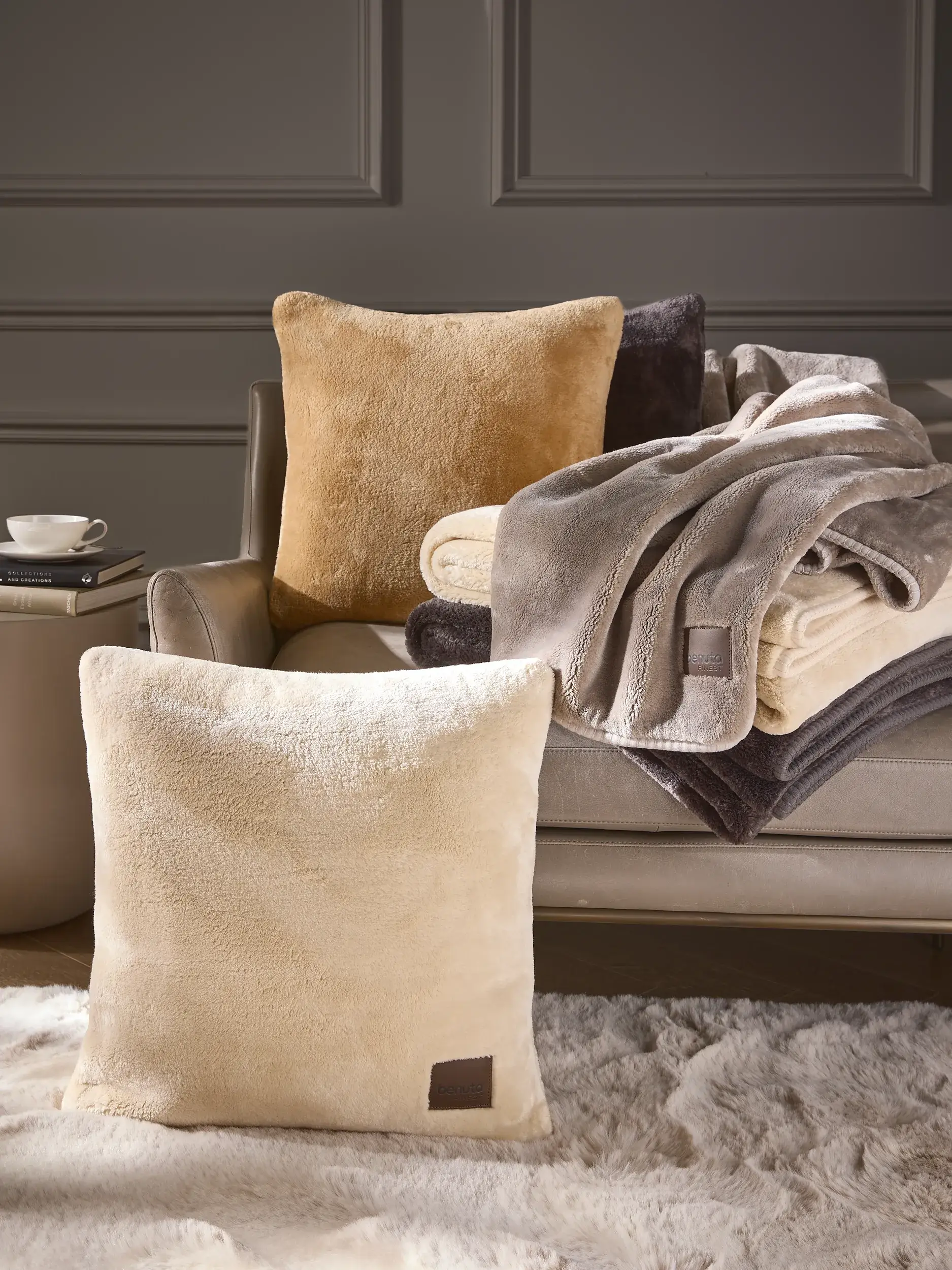 Coussin Lux Gris foncé de benuta