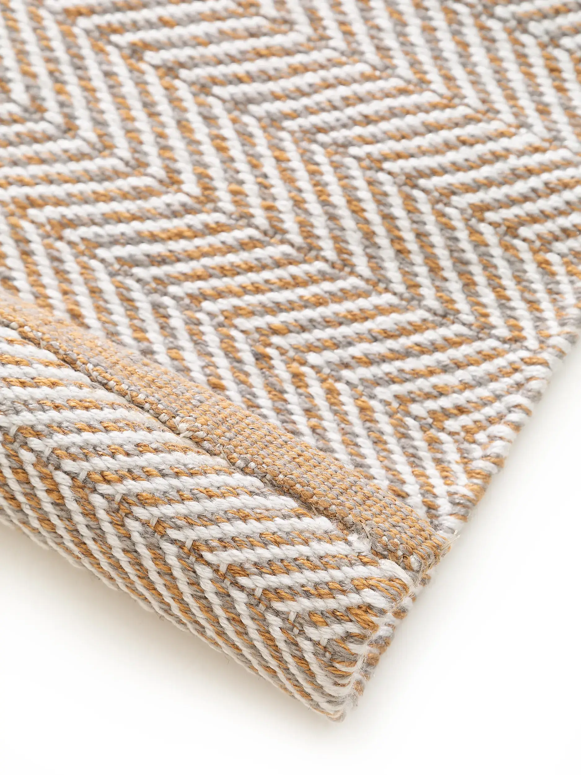 Teppich Rio aus 100% Polyester (recyceltes PET) in Braun von benuta Pure