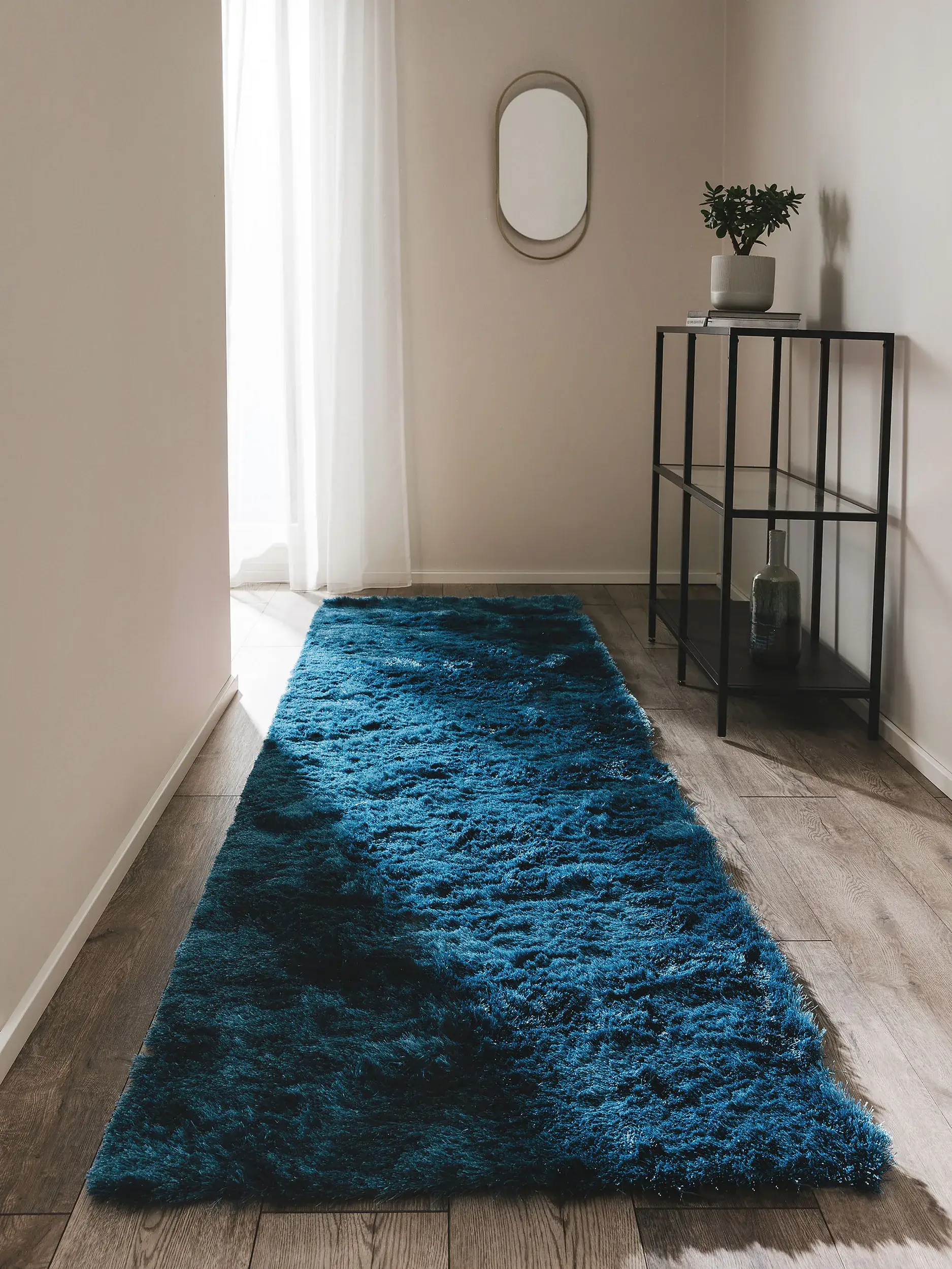 Matto 100% Polyestera värissä Blau 100% Polyester korkealla nukalla merkiltä benuta Nest