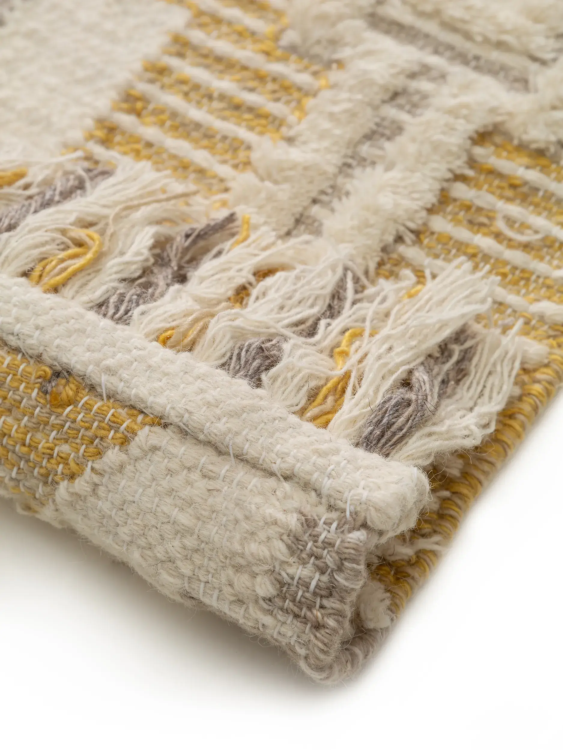 Teppich aus 70% Wolle, 30% Polyester in Gelb mit 70% Wolle, 30% Polyester hohem Flor von Lytte