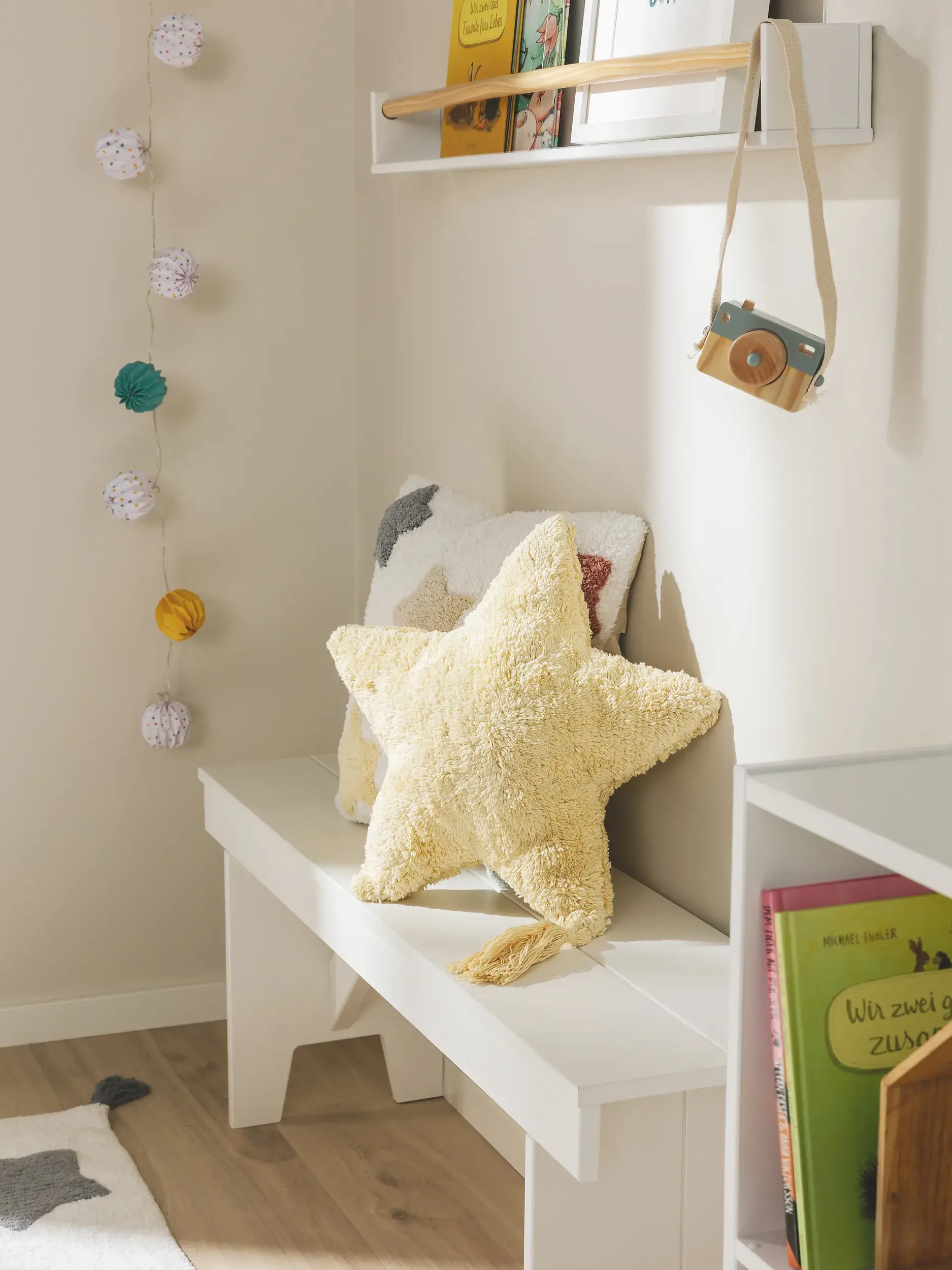 Kissen Stars Gelb Kindermotive-suunnittelussa, valmistettu 100% puuvillaaista, Lyttein toimesta