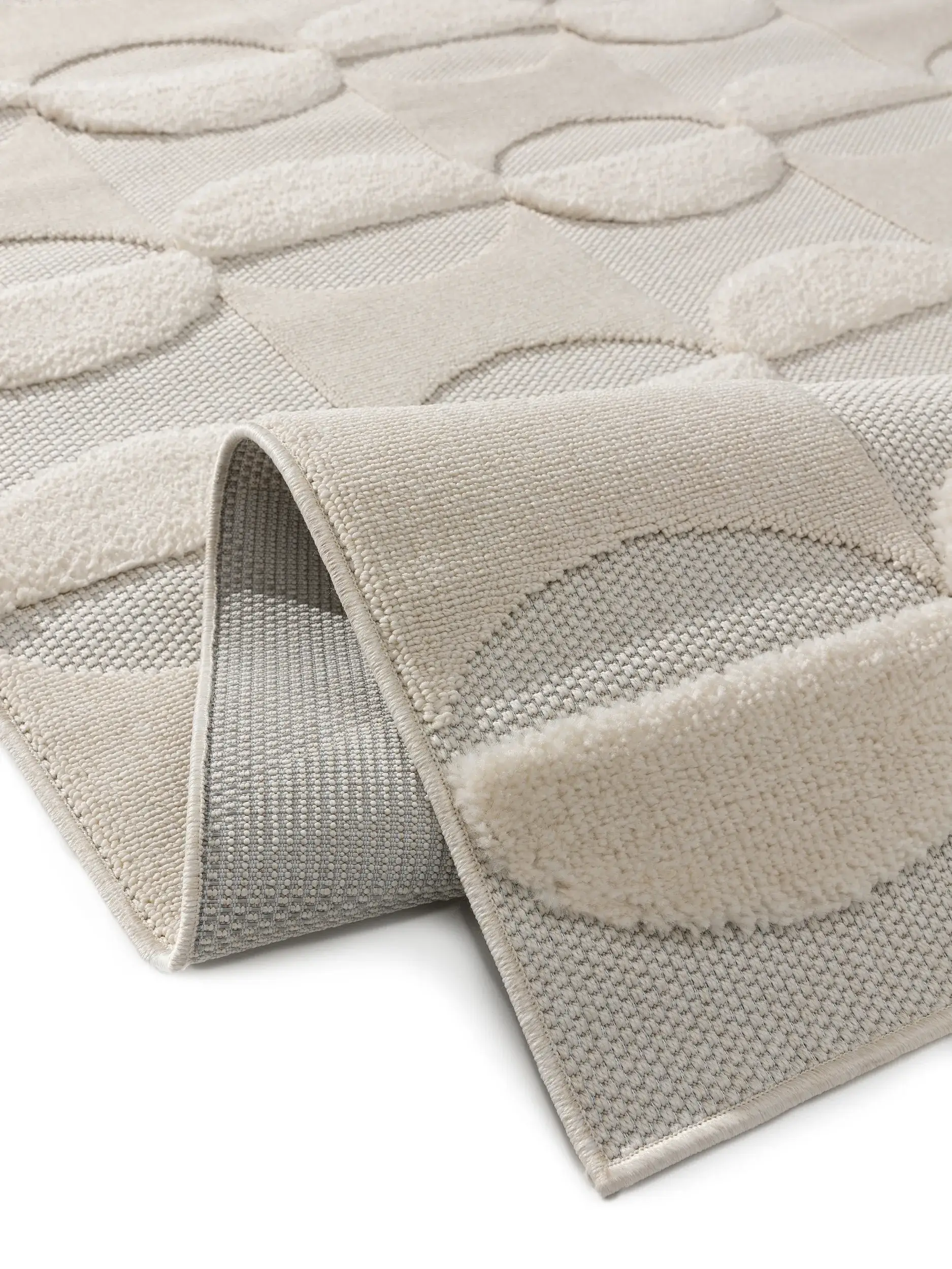 Rug made of 100% Polypropylen in Weiß with a 100% Polypropylen high pile by benuta Pop