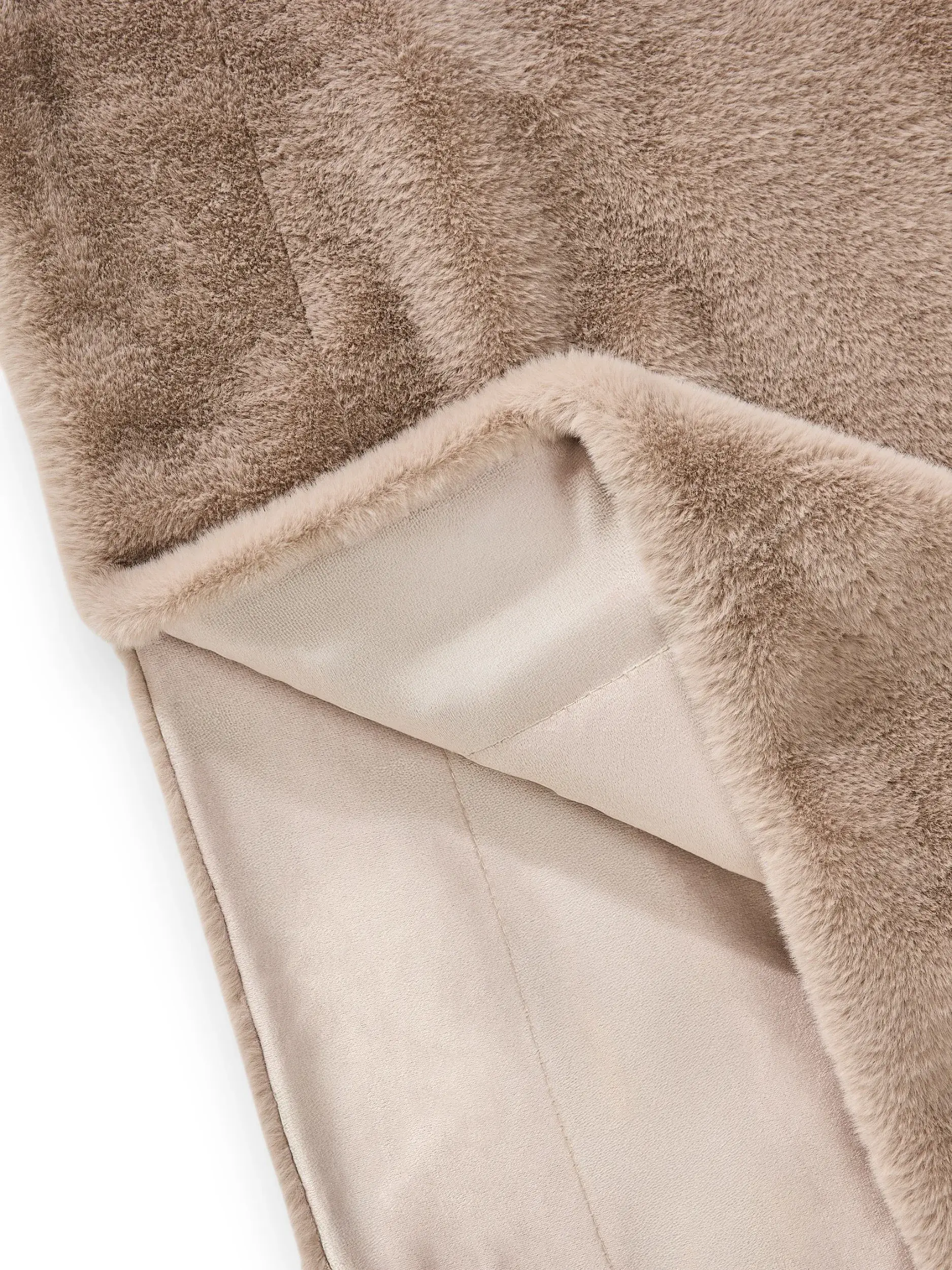 Kuscheldecke Dave Beige im Design  aus  von benuta Nest