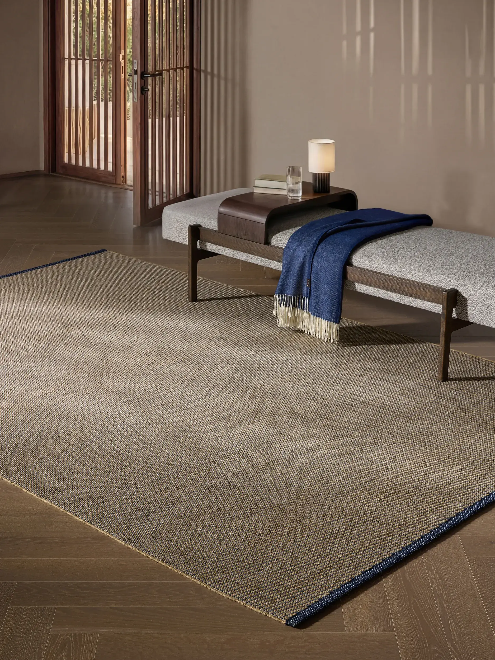 Teppich Arvea aus 100% Polyester (recyceltes PET) in  von benuta Pure