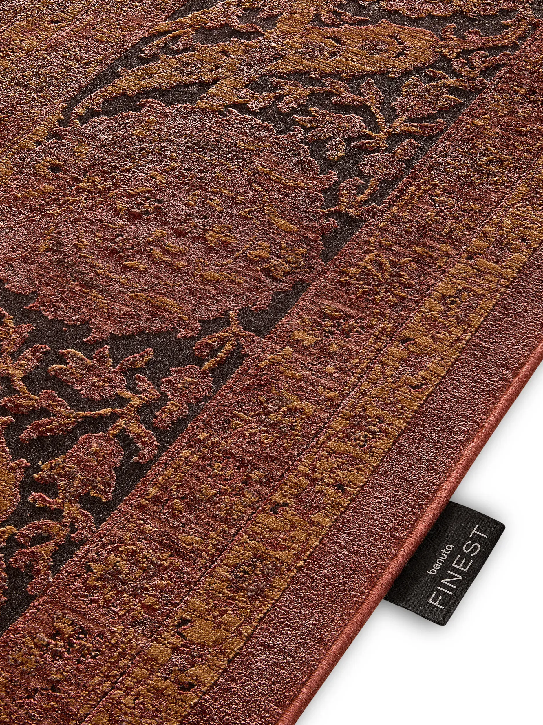 Teppich Medea aus 56% Viskose, 30% Polyester, 14% Polyacryl in  von benuta Finest
