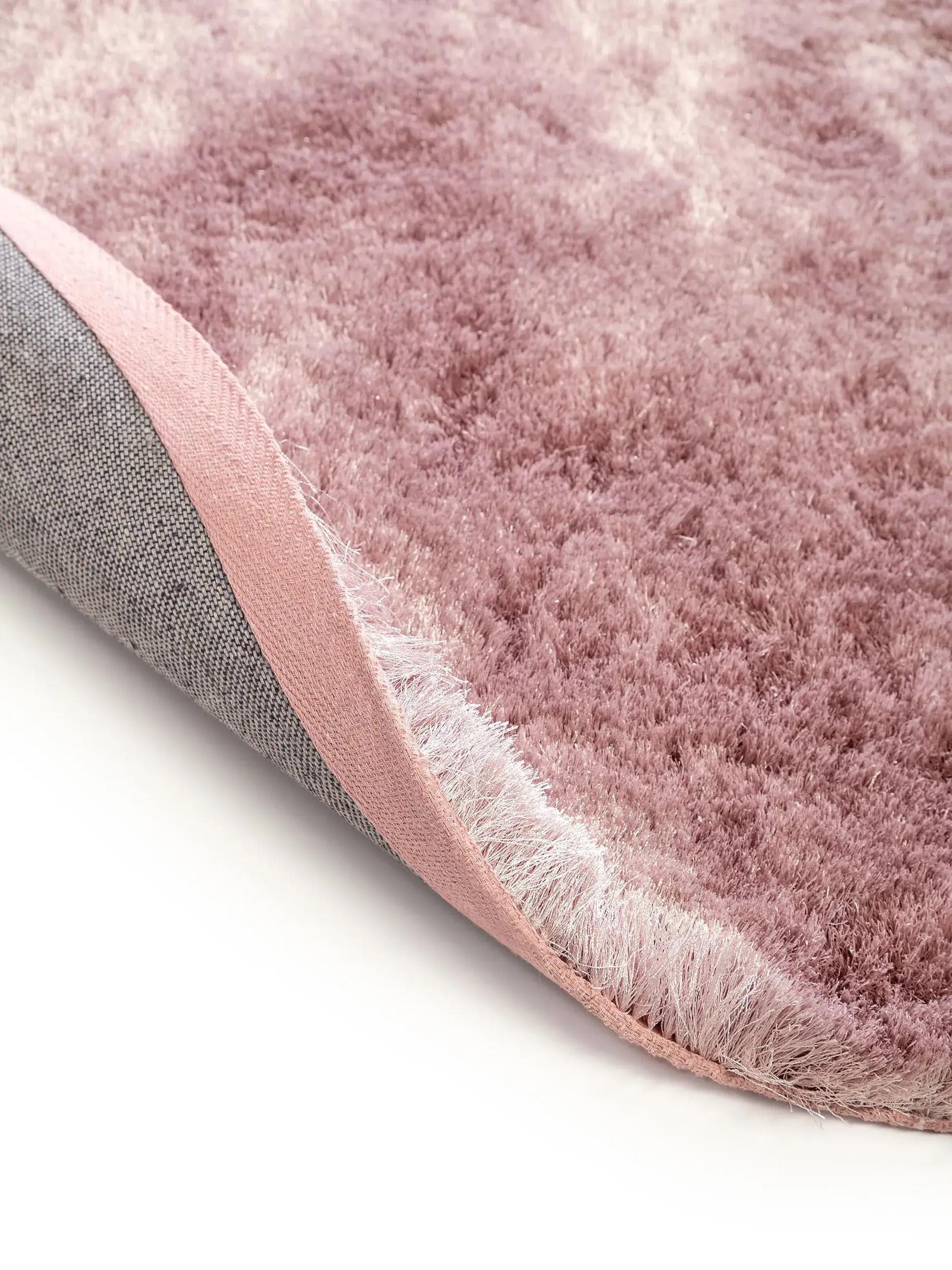 Matto 100% Polyestera värissä Rosa 100% Polyester korkealla nukalla merkiltä benuta Nest